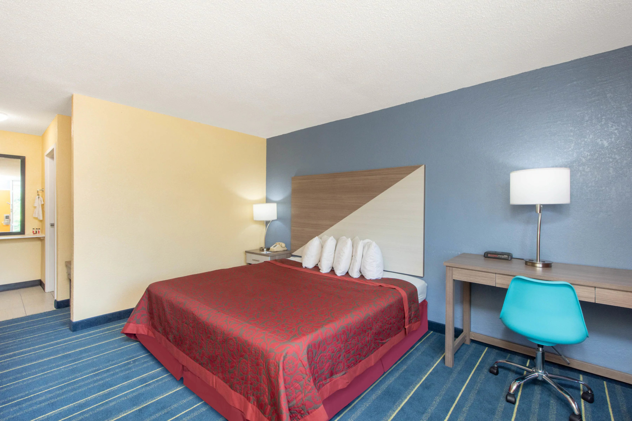 Days Inn by Wyndham Salem