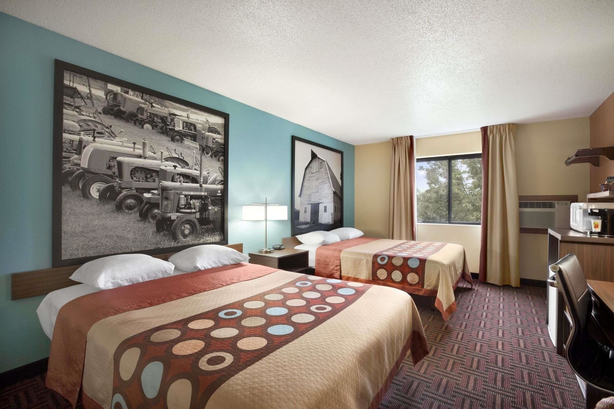 Super 8 by Wyndham Salem