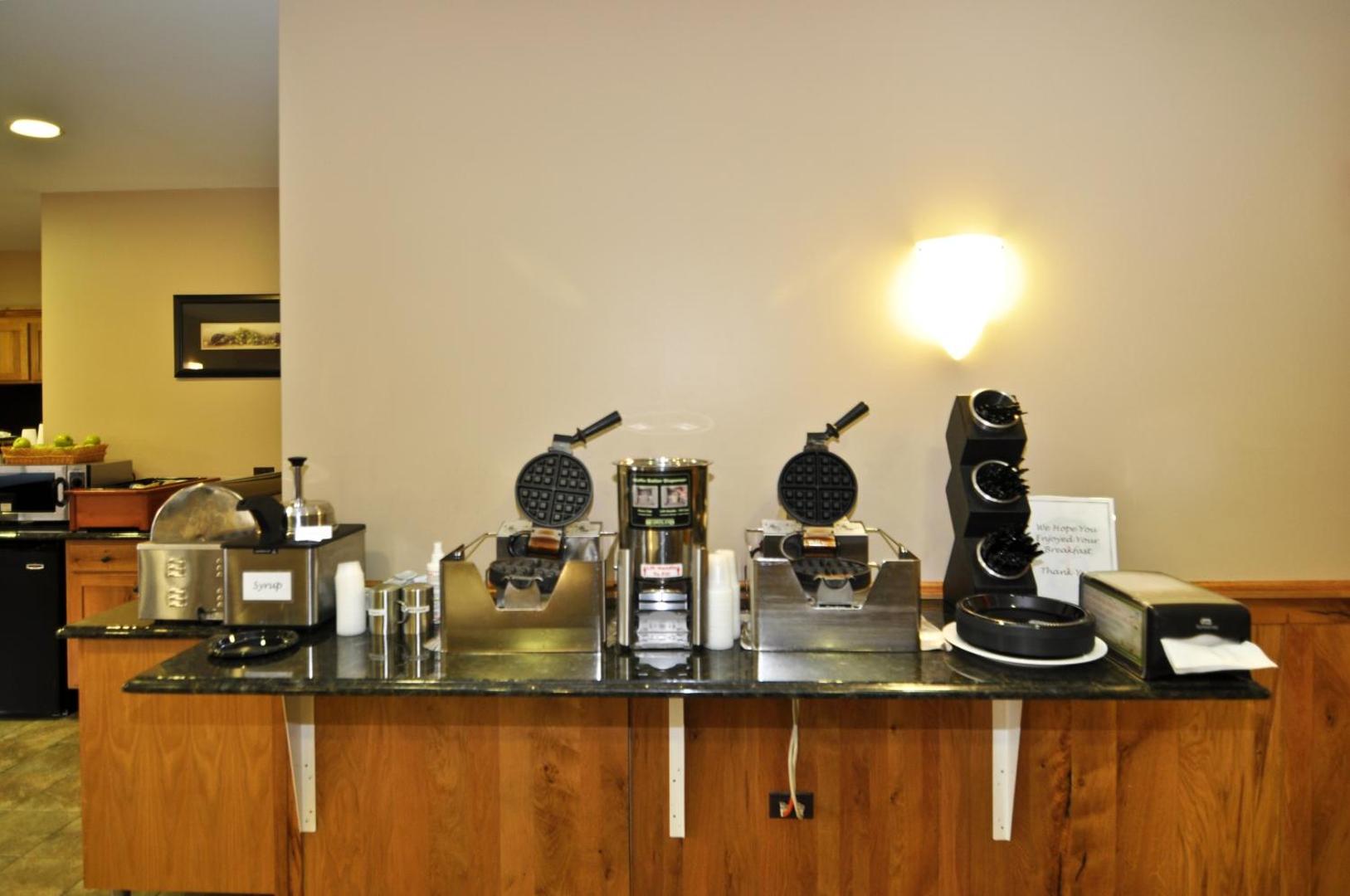 Montcler Hotel & Conference Center Trademark Collection by Wyndham