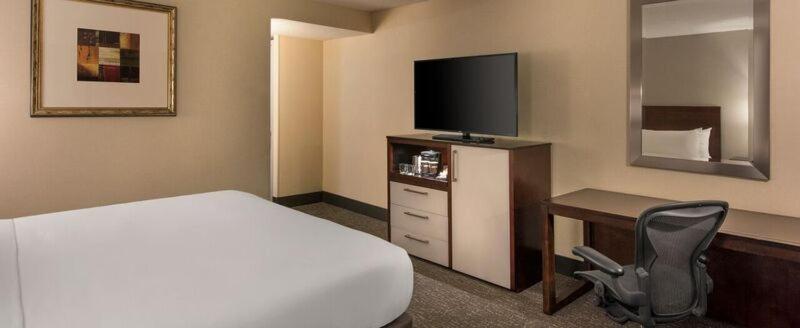 DoubleTree by Hilton Hotel Chicago-Schaumburg