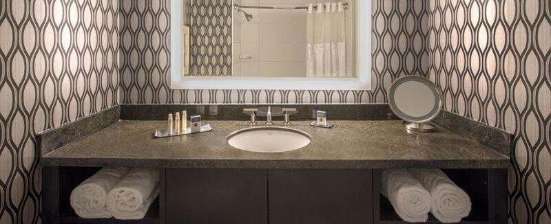 DoubleTree by Hilton Hotel Chicago-Schaumburg