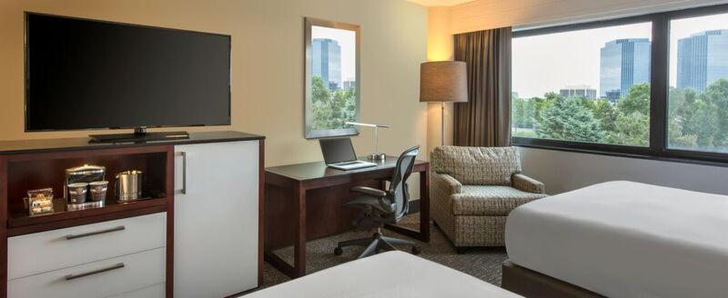 DoubleTree by Hilton Hotel Chicago-Schaumburg