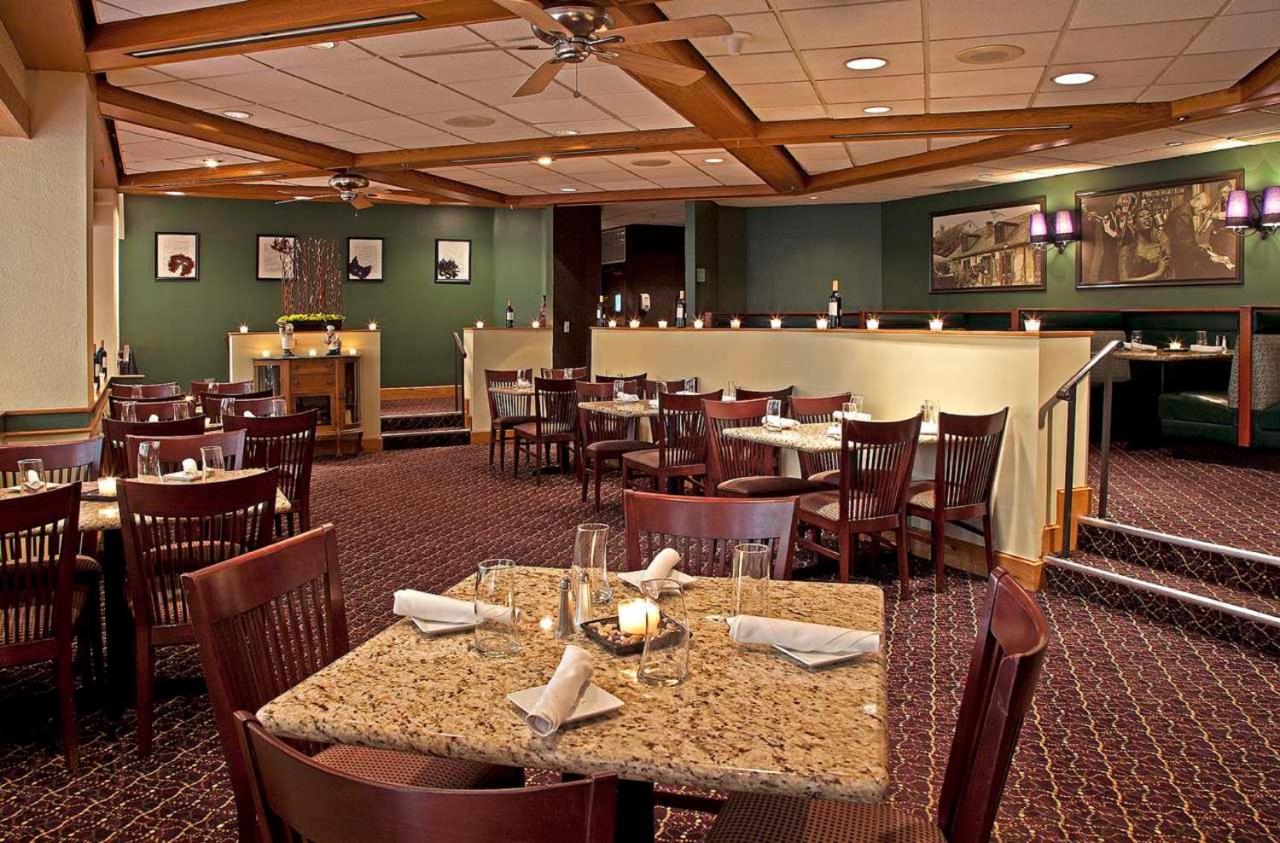 Embassy Suites Chicago Schaumburg Woodfield