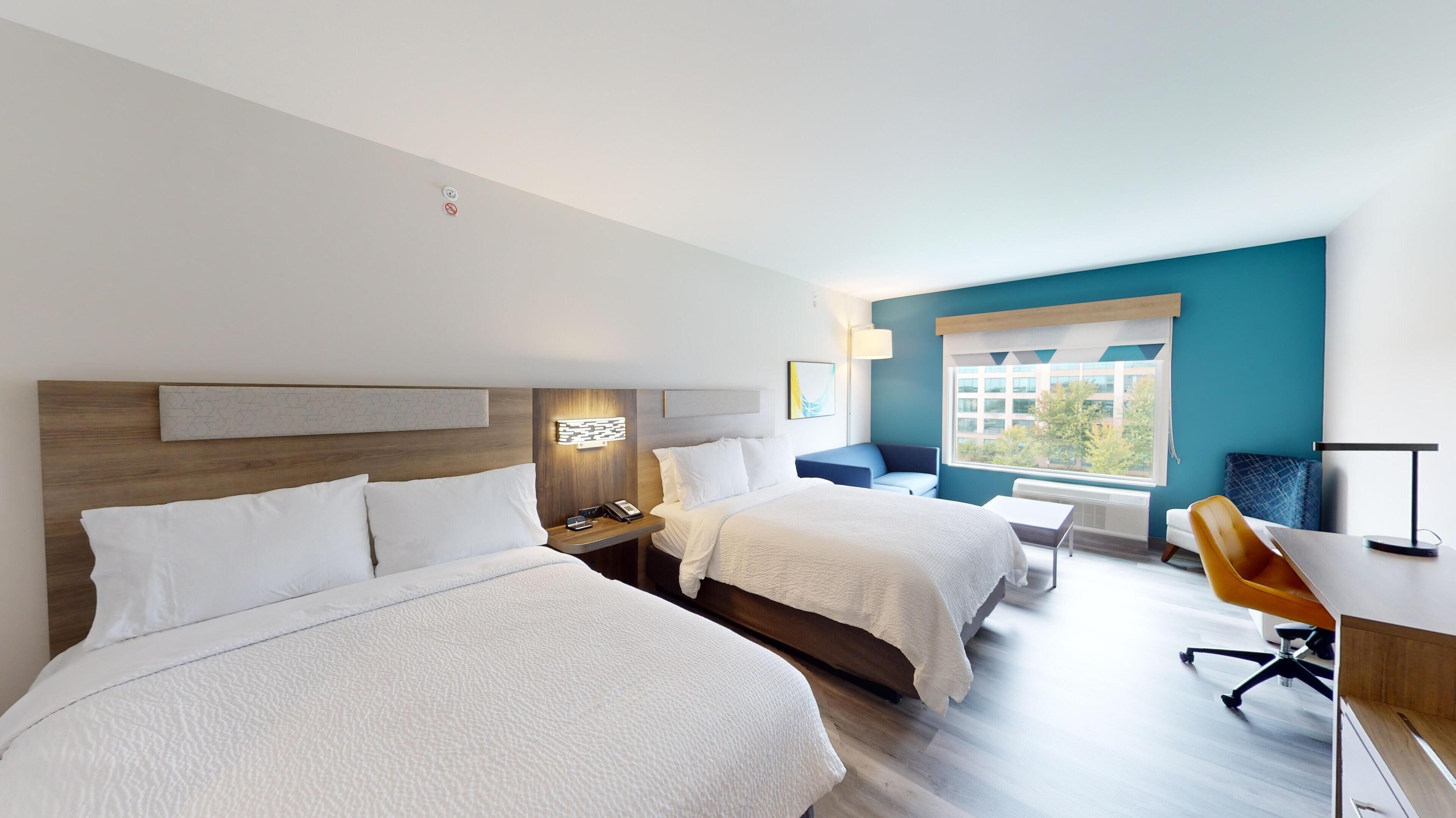 Holiday Inn Express Suites Chicago Schaumburg an IHG Hotel