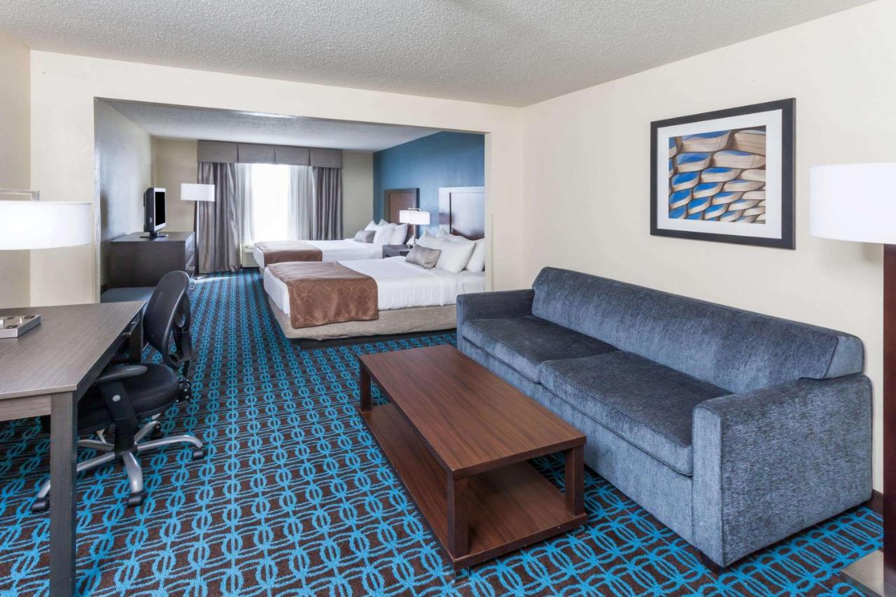 Wingate By Wyndham Schaumburg / Convention Center