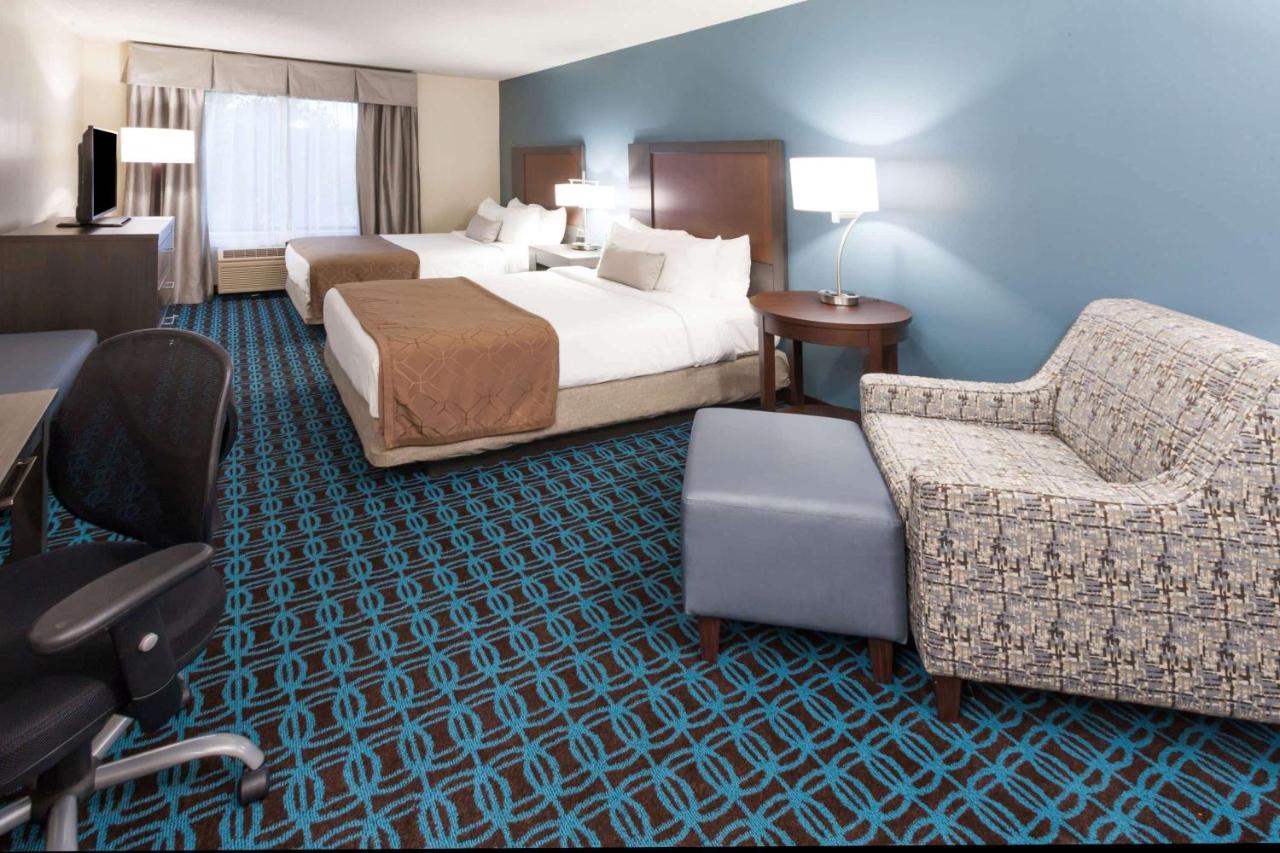Wingate By Wyndham Schaumburg / Convention Center