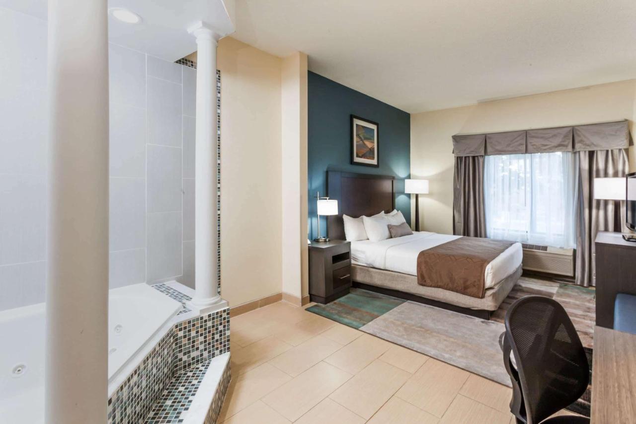 Wingate By Wyndham Schaumburg / Convention Center