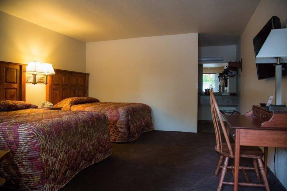 The Shelby Inn