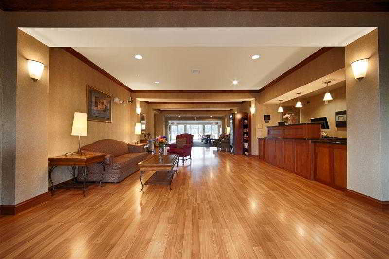 Best Western Legacy Inn & Suites Beloit-South Beloit