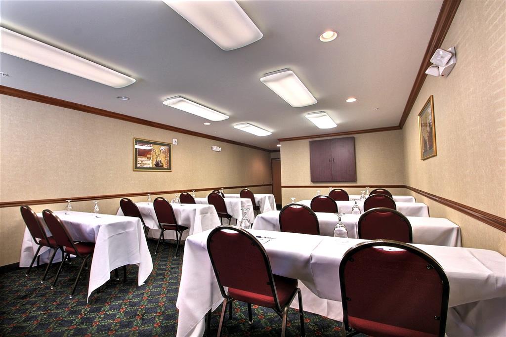Best Western Legacy Inn & Suites Beloit-South Beloit