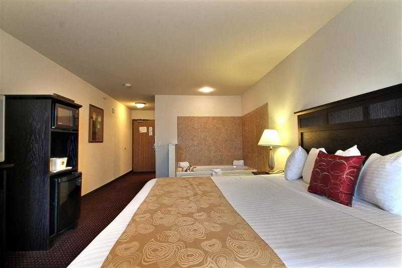 Best Western Legacy Inn & Suites Beloit-South Beloit