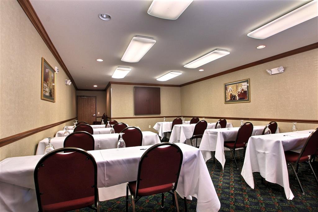 Best Western Legacy Inn & Suites Beloit-South Beloit