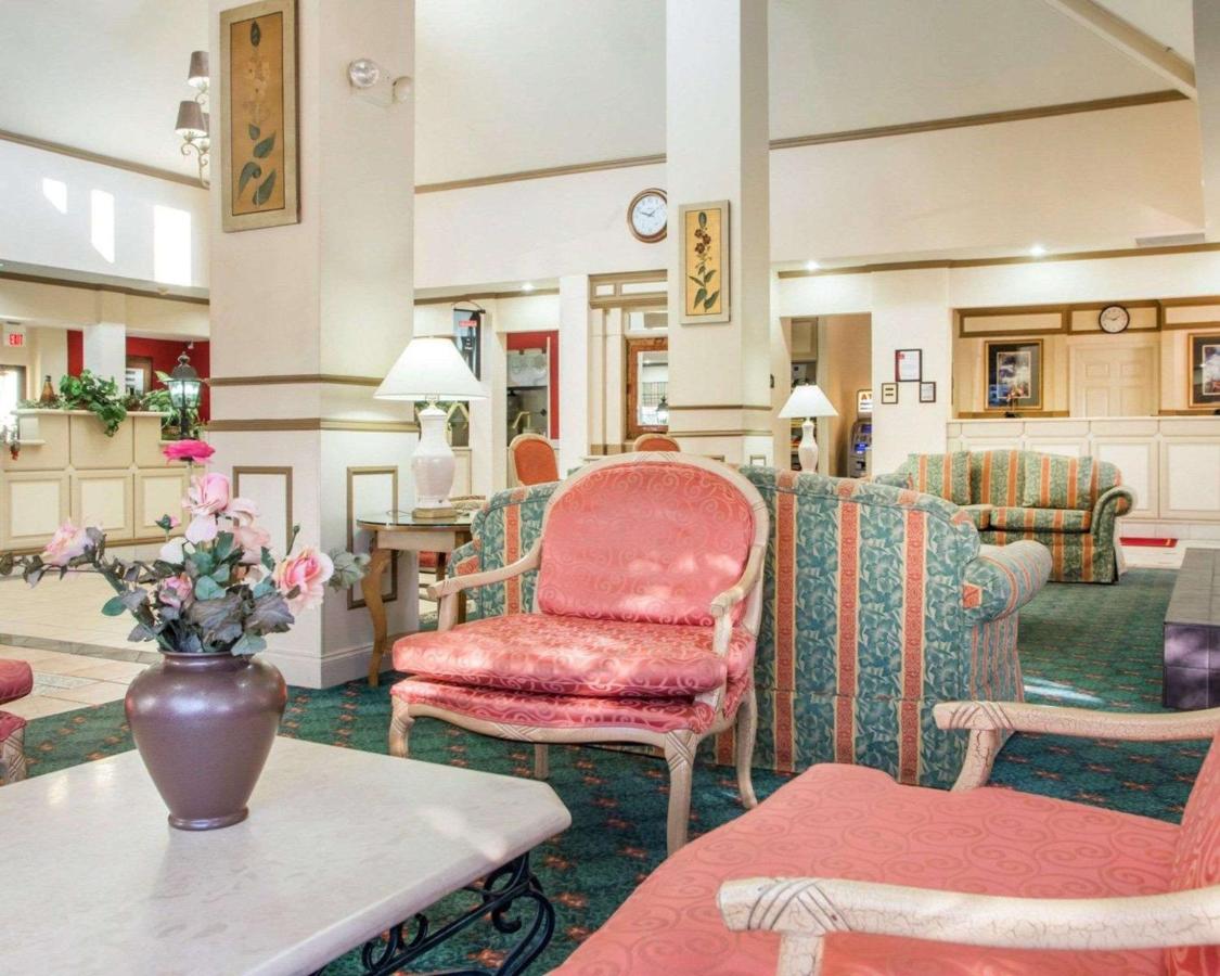 La Quinta Inn & Suites By Wyndham South Holland