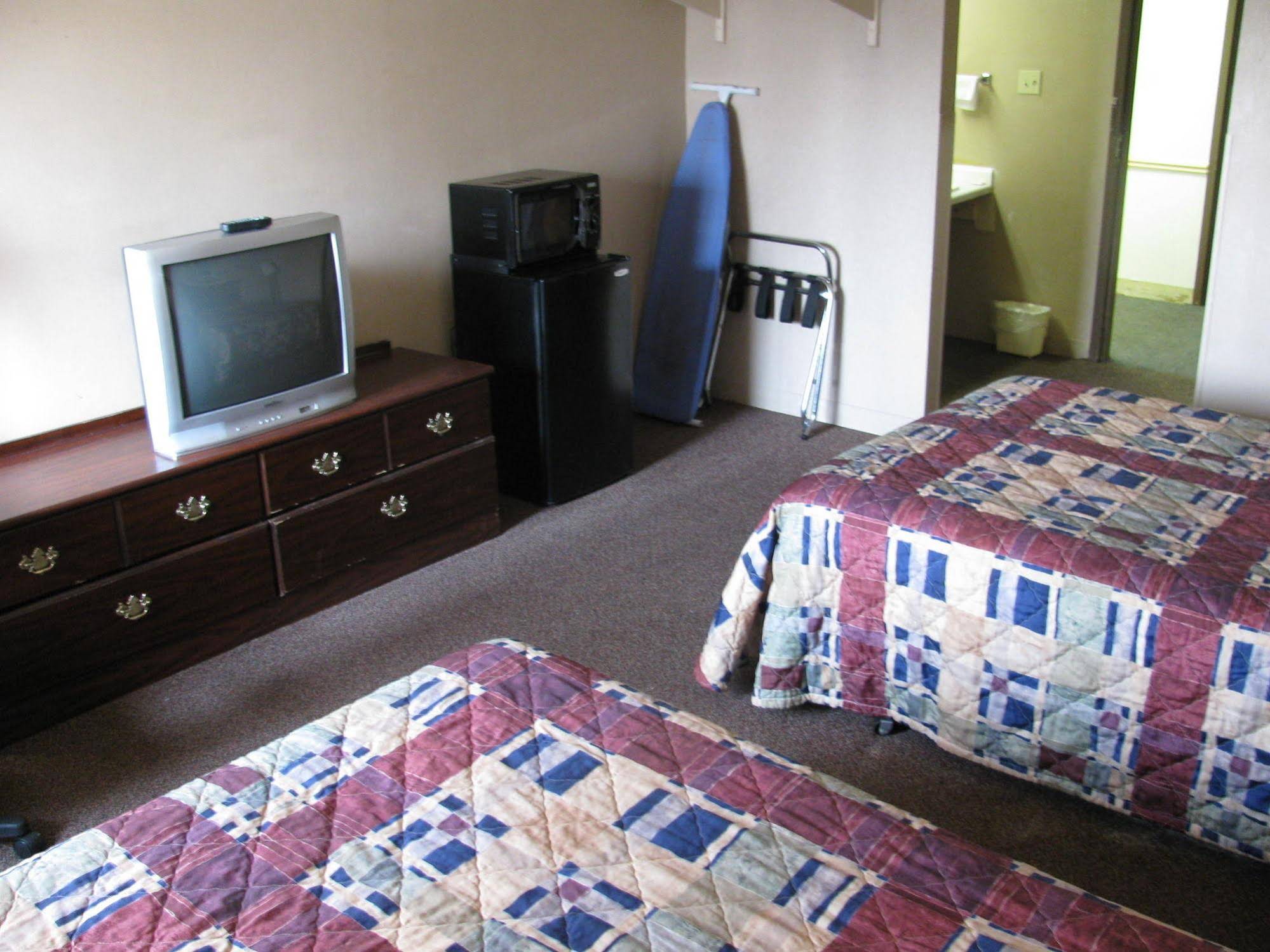 Super 8 by Wyndham South Holland