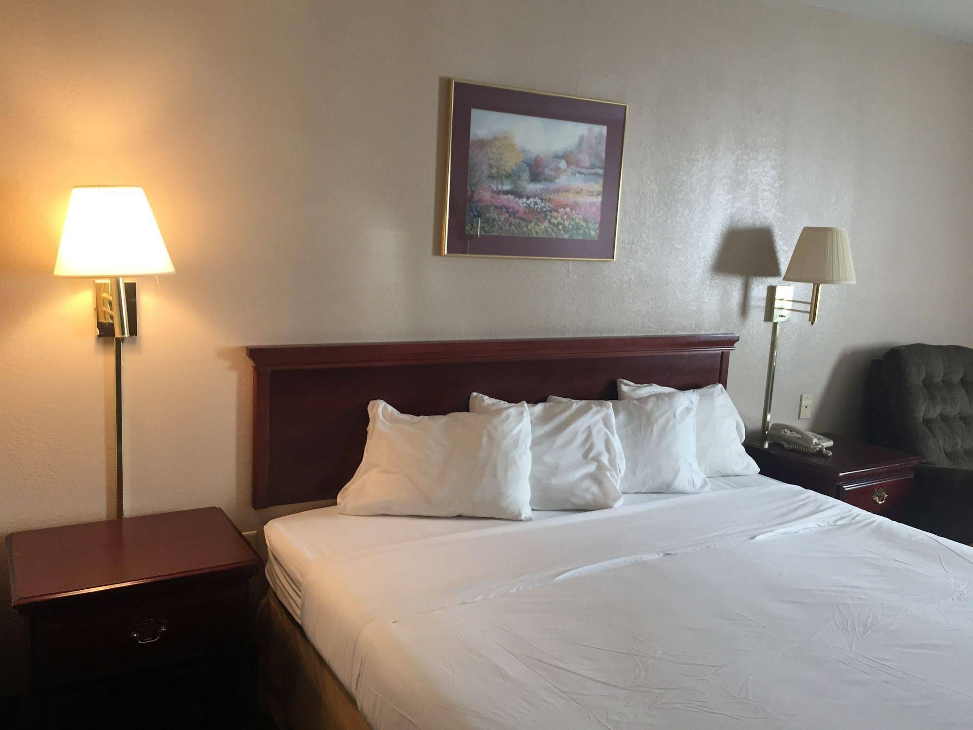 Briarwood Inn