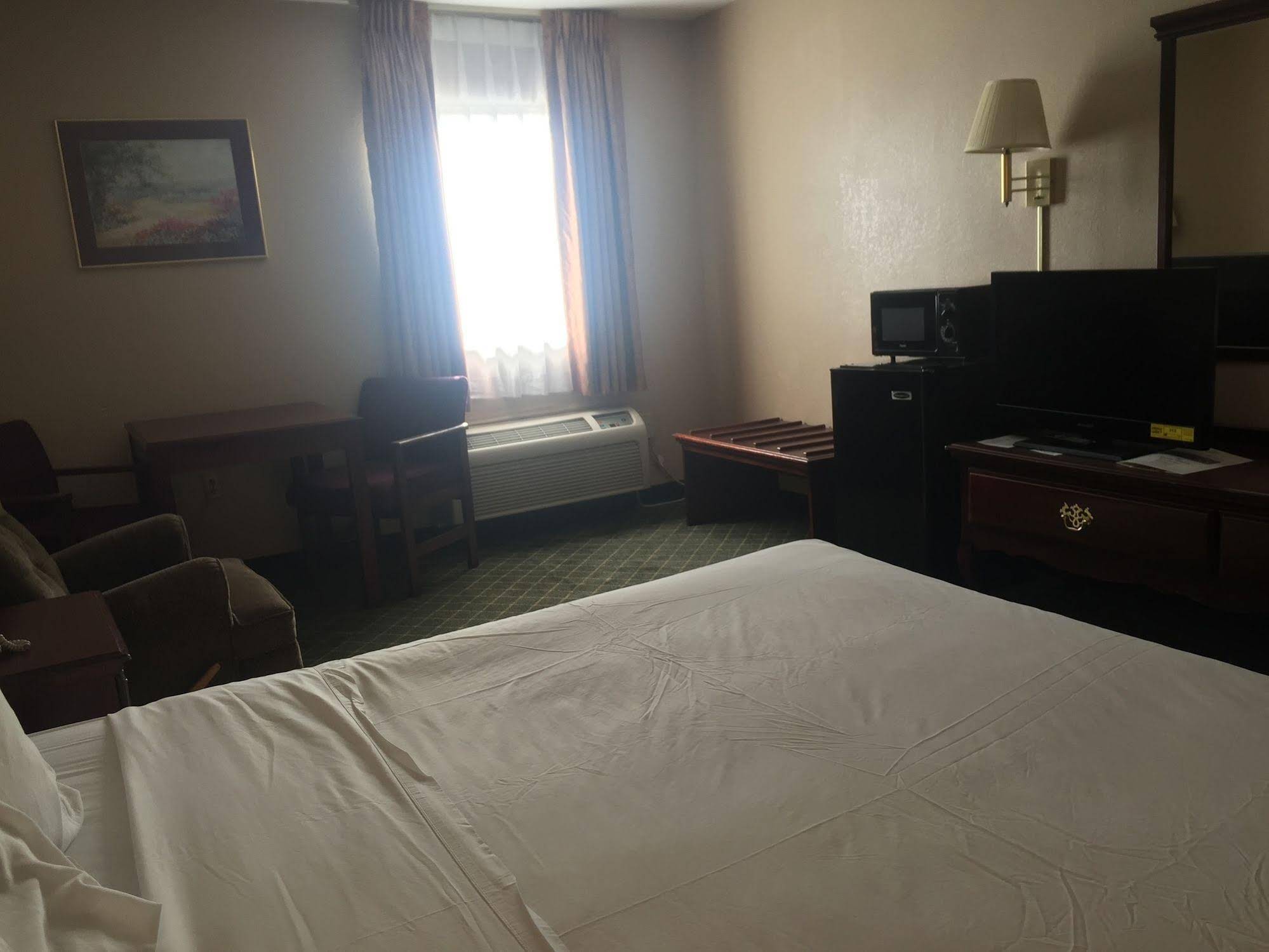 Briarwood Inn