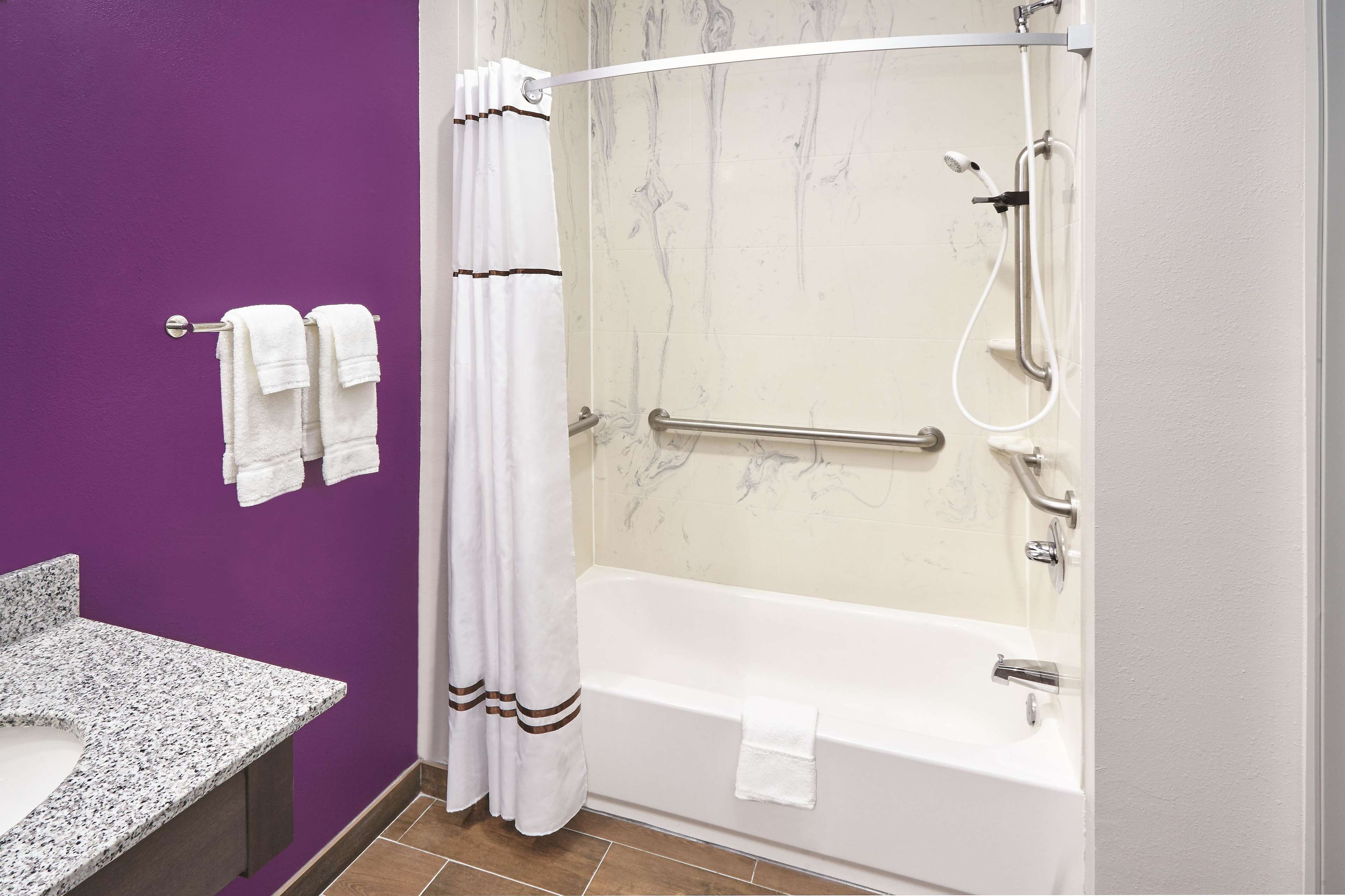 La Quinta Inn & Suites by Wyndham Springfield IL