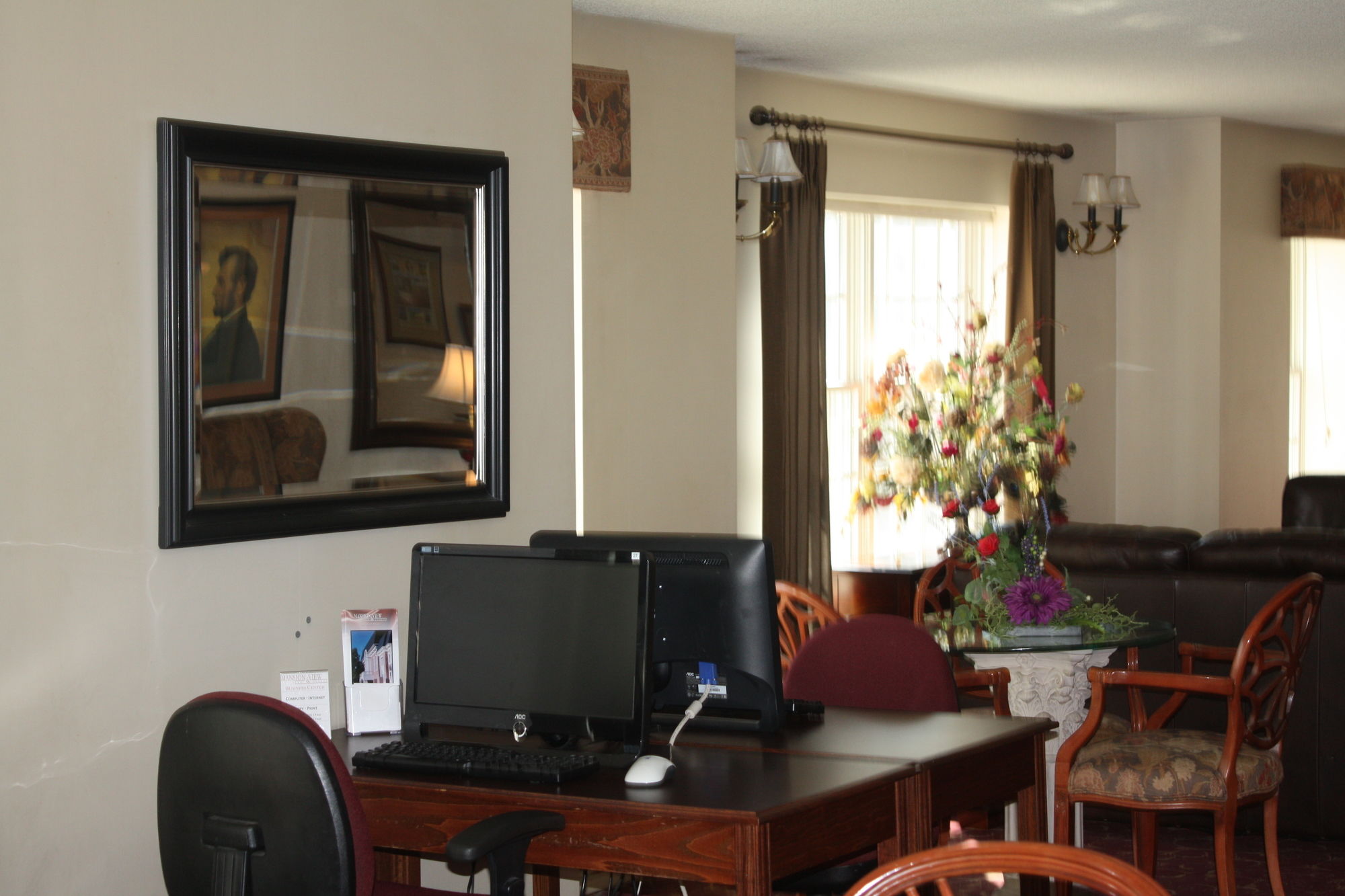 Mansion View Inn & Suites