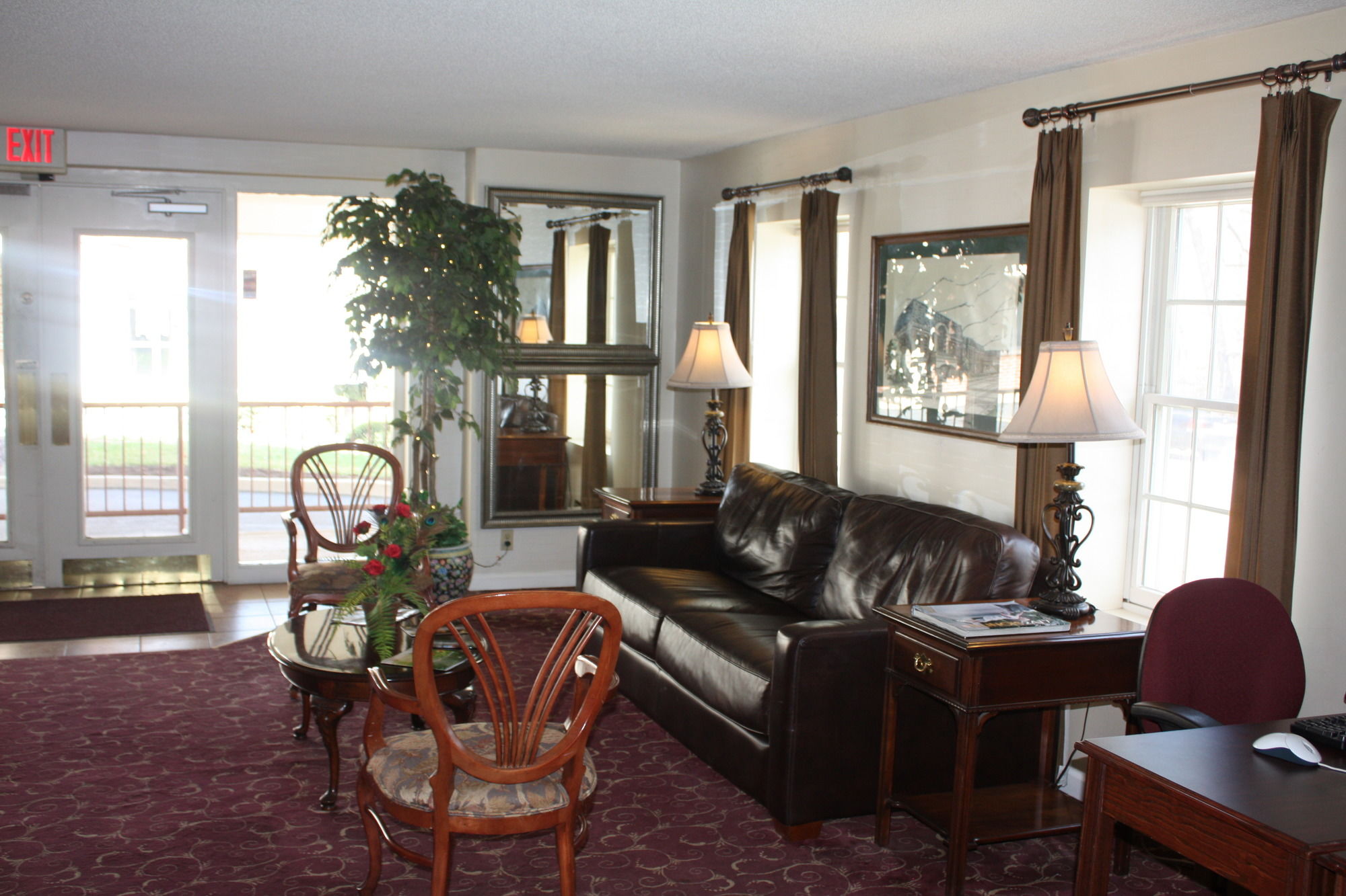 Mansion View Inn & Suites
