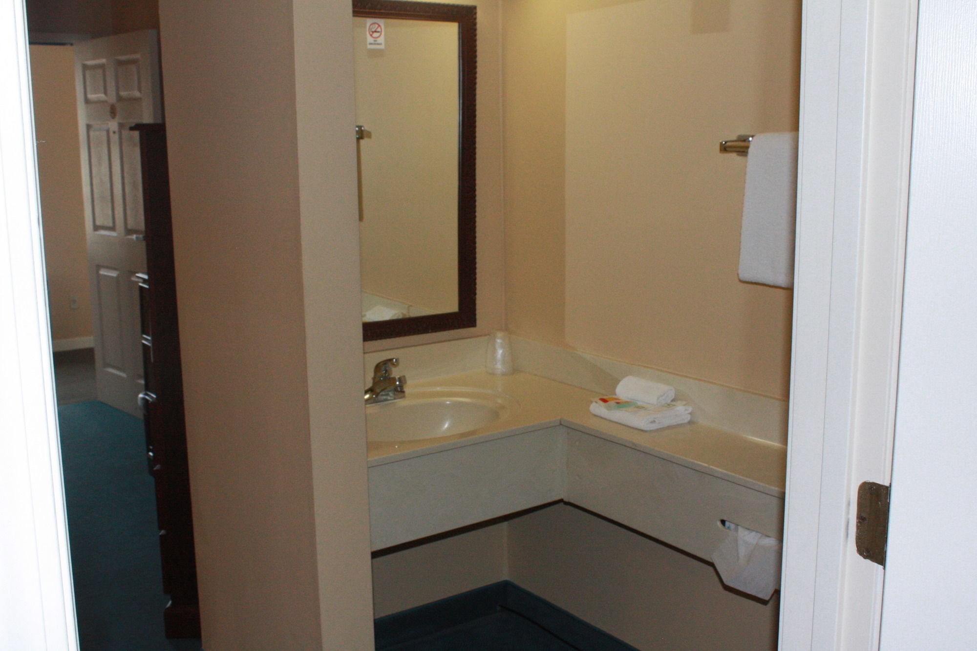 Mansion View Inn & Suites