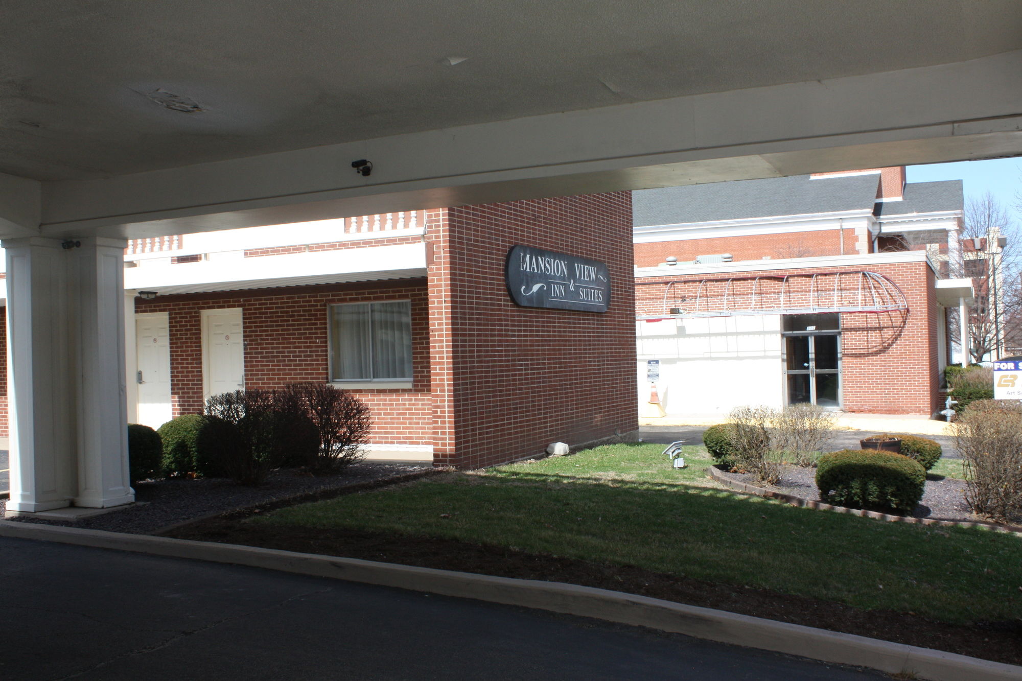 Mansion View Inn & Suites
