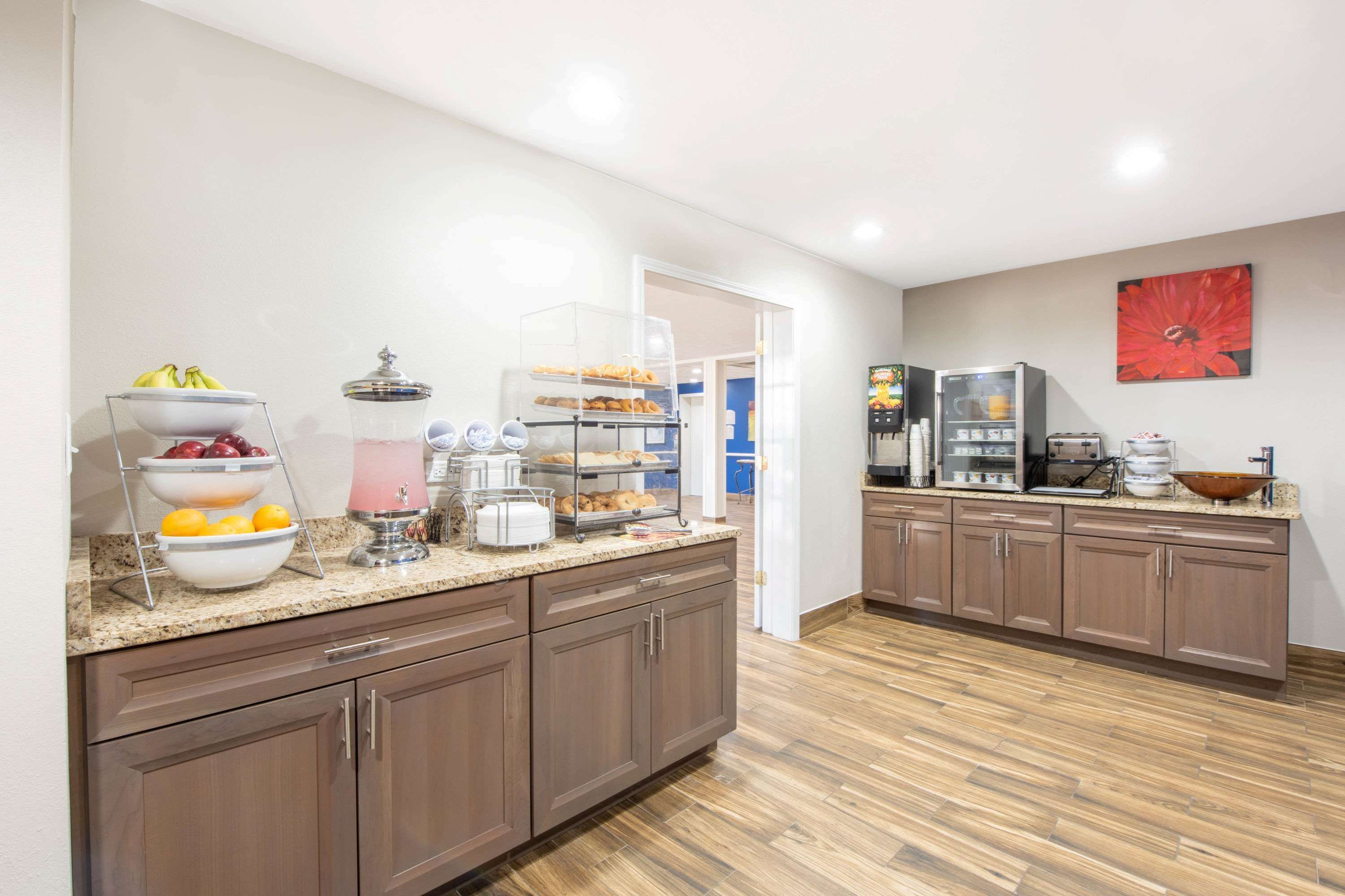 Microtel Inn & Suites by Wyndham Springfield