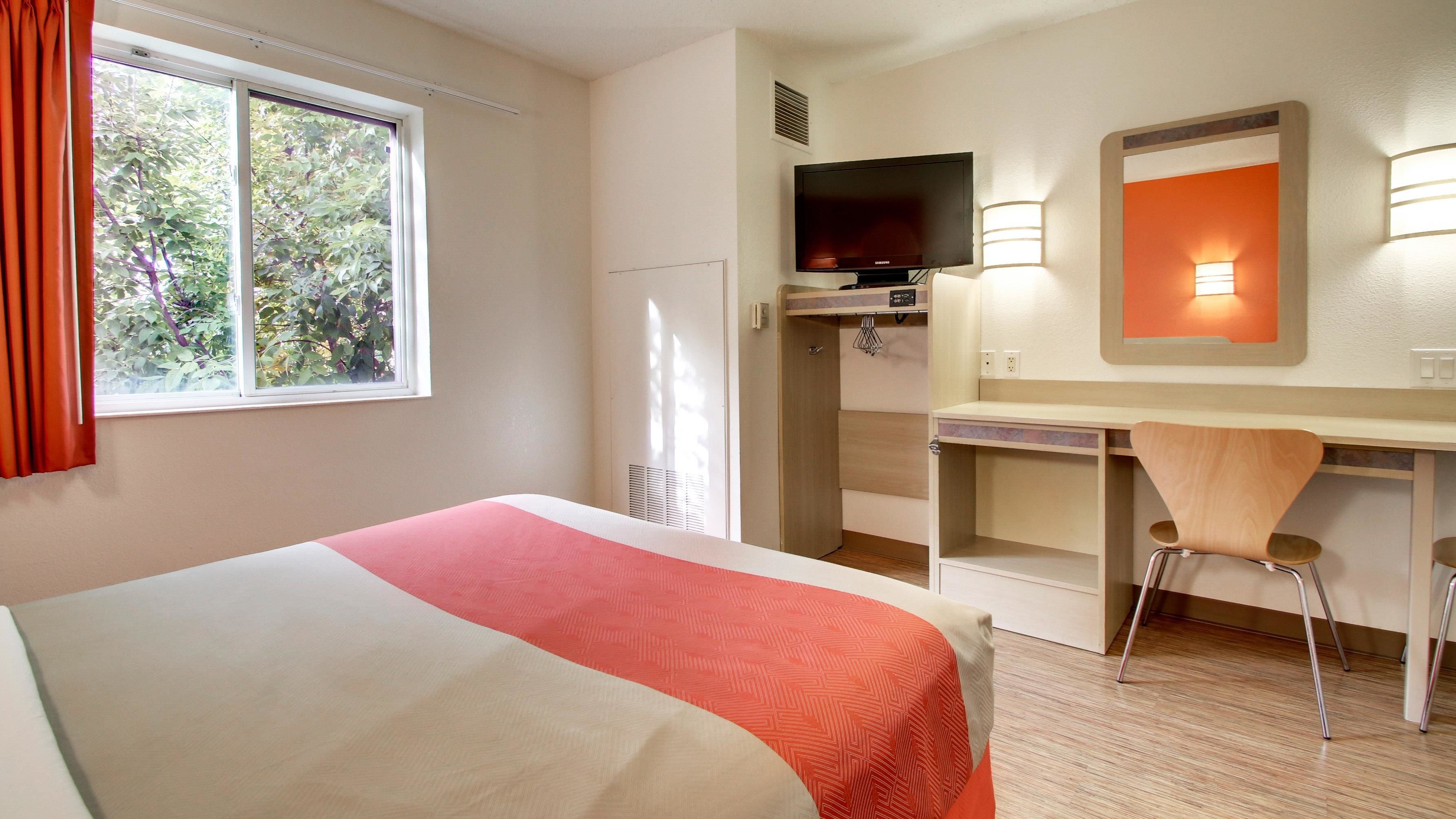 Motel 6 Springfield
