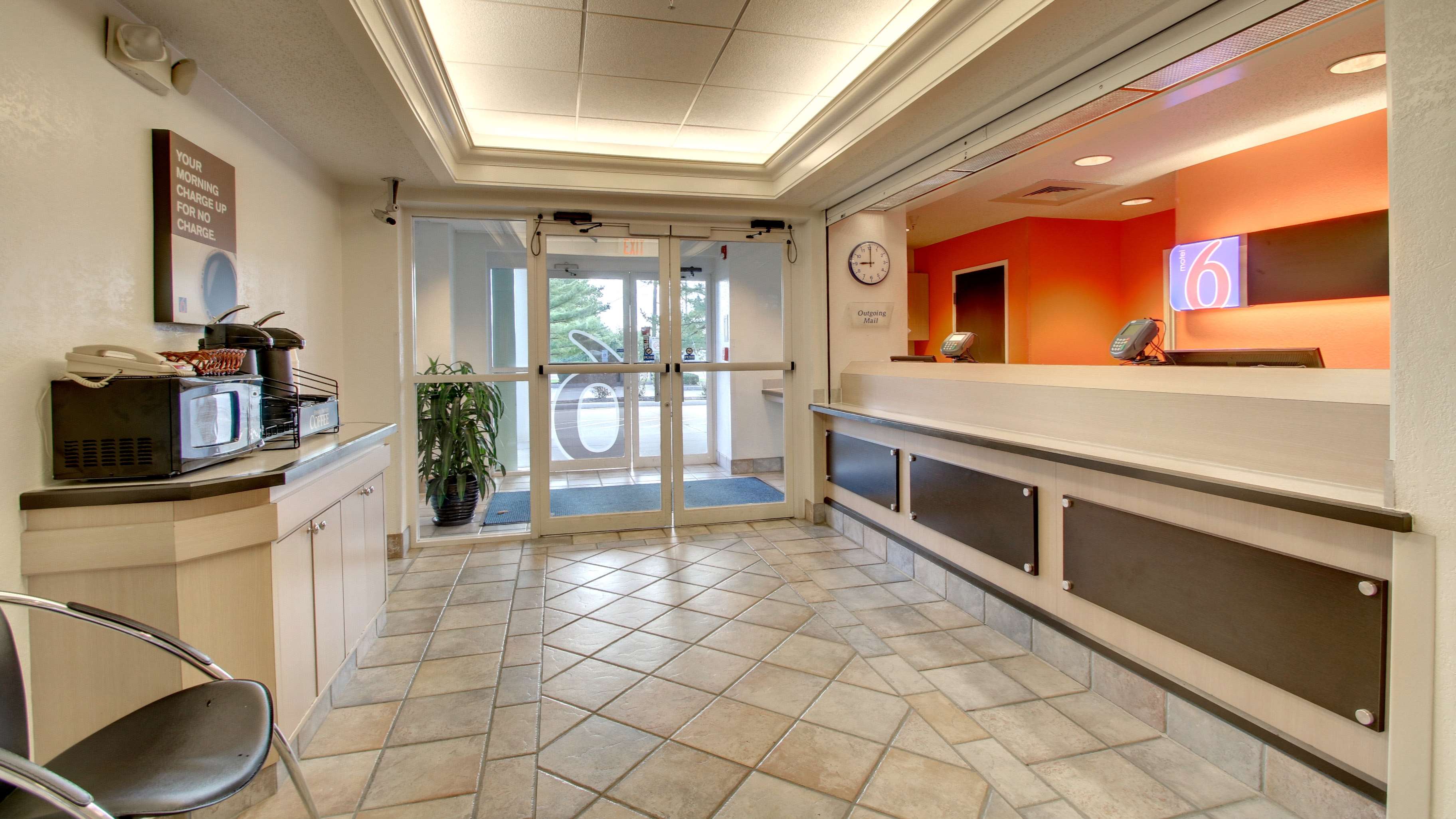 Motel 6 Springfield