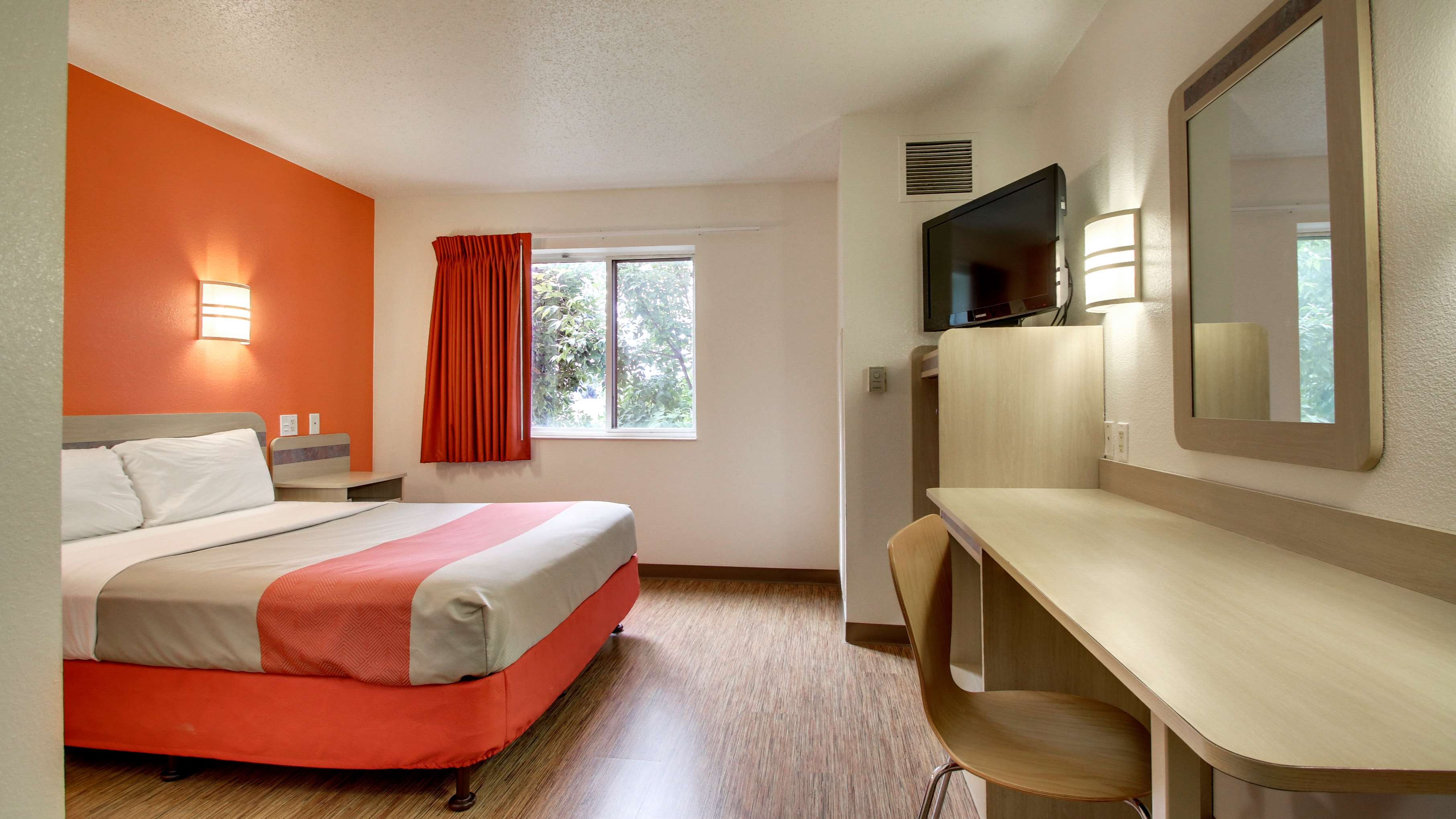 Motel 6 Springfield