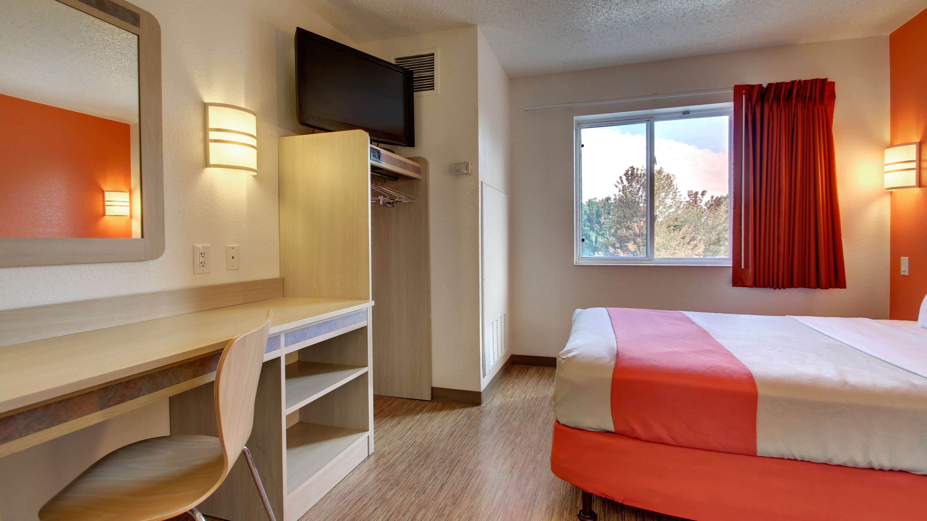 Motel 6 Springfield