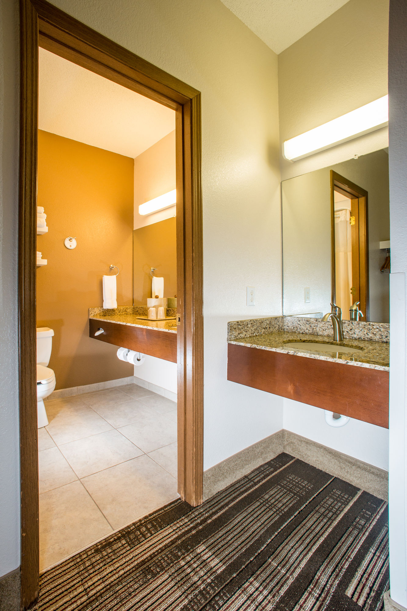Northfield Inn, Suites & Conference Center