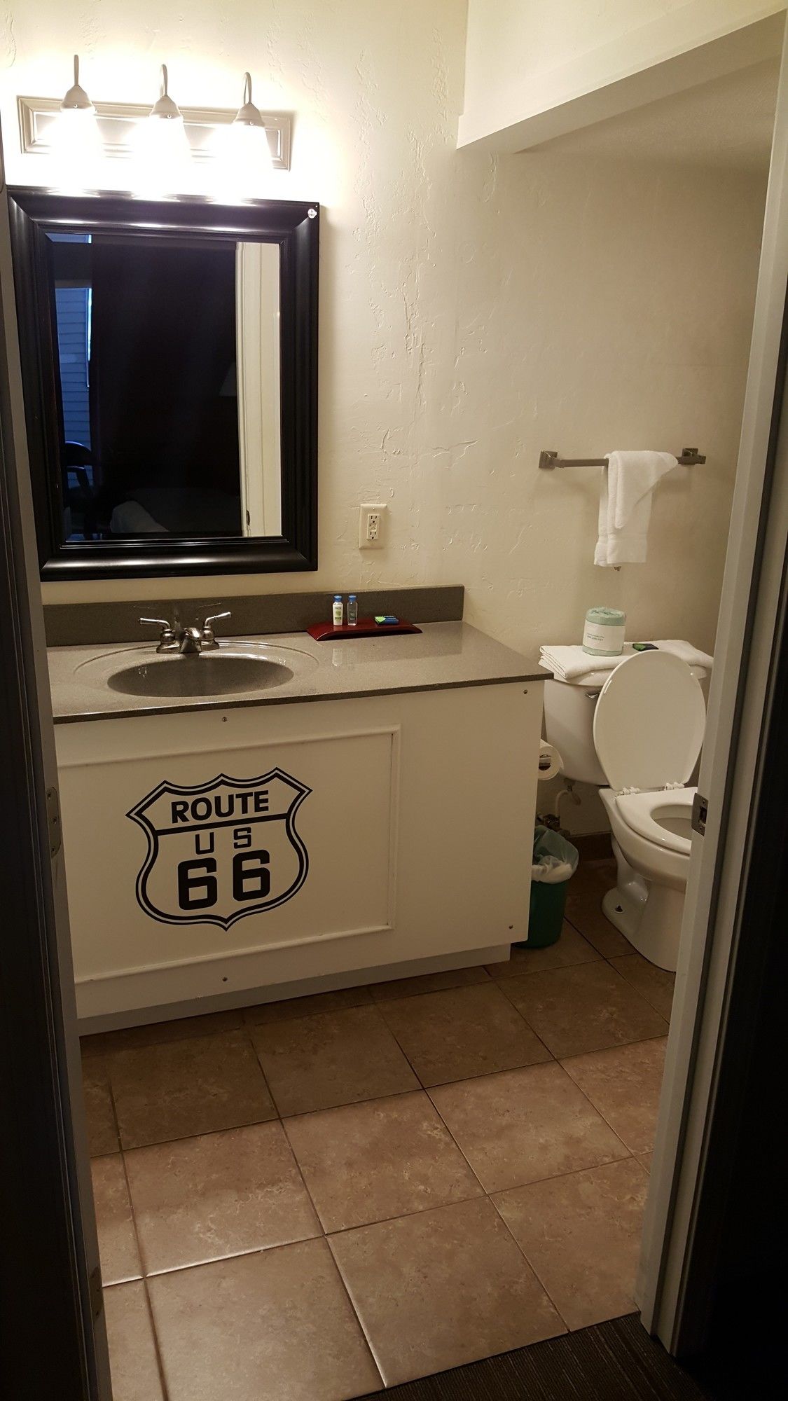 Route 66 Hotel And Conference Center