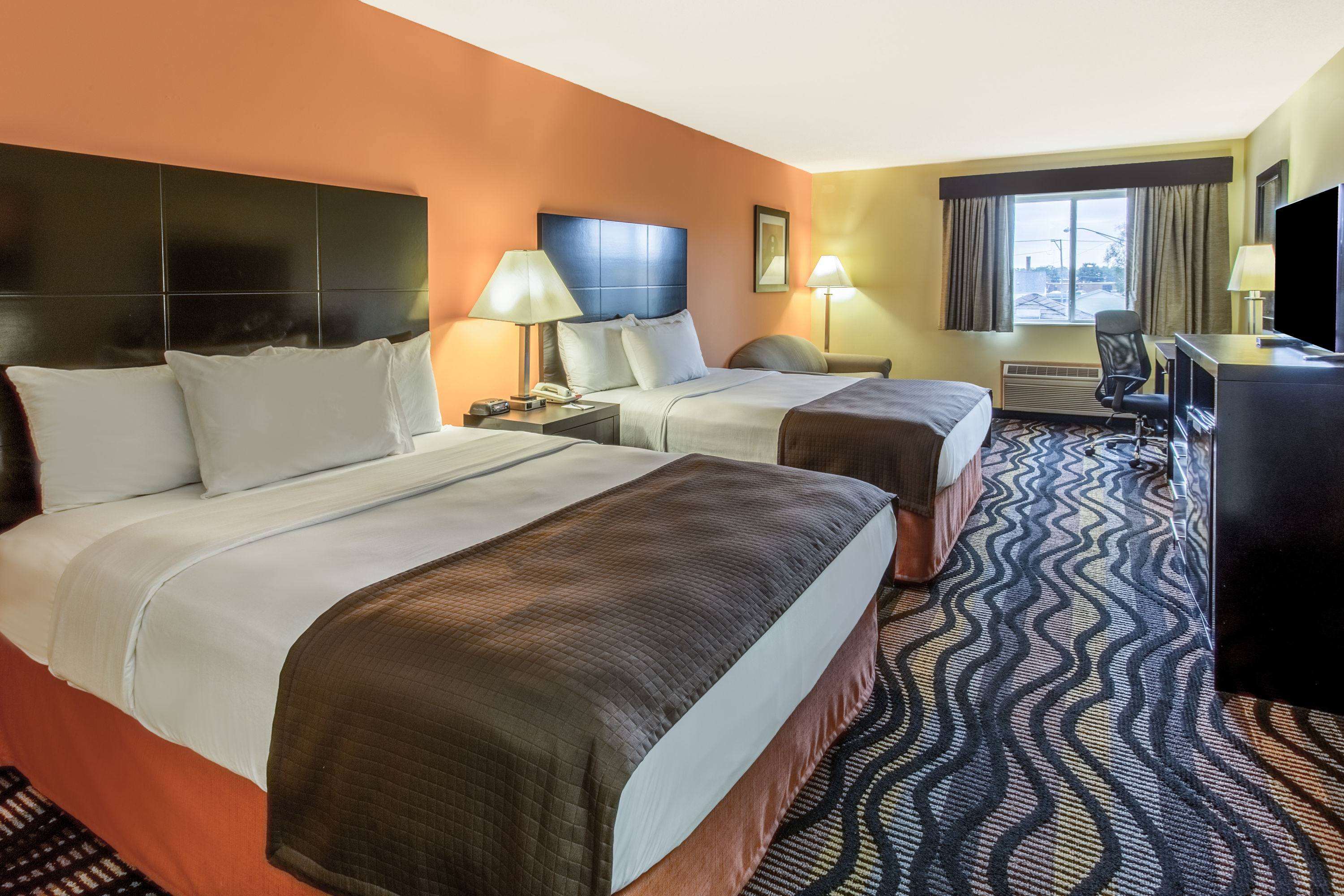 Rock Island Inn & Suites