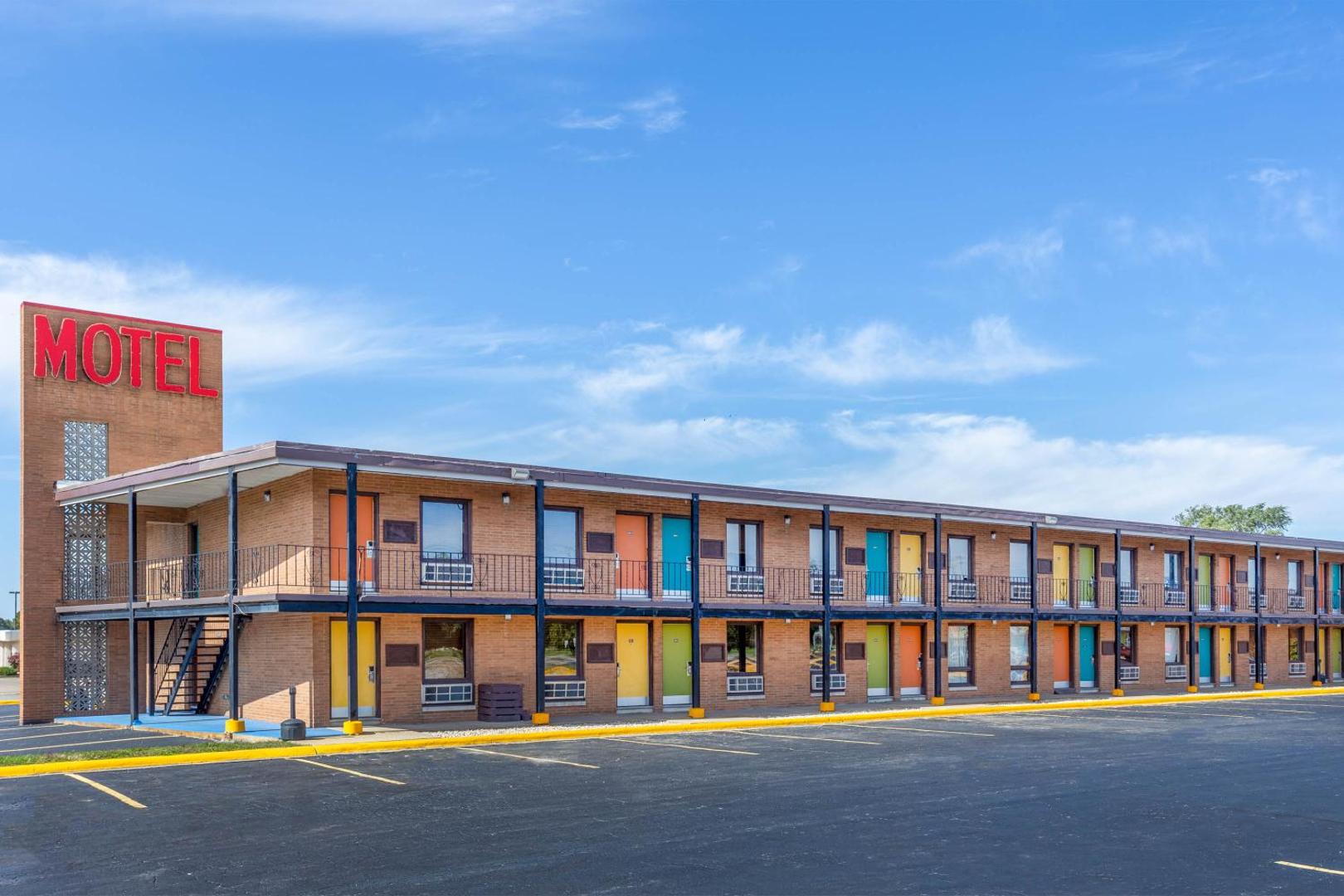 Starved Rock Motor Inn