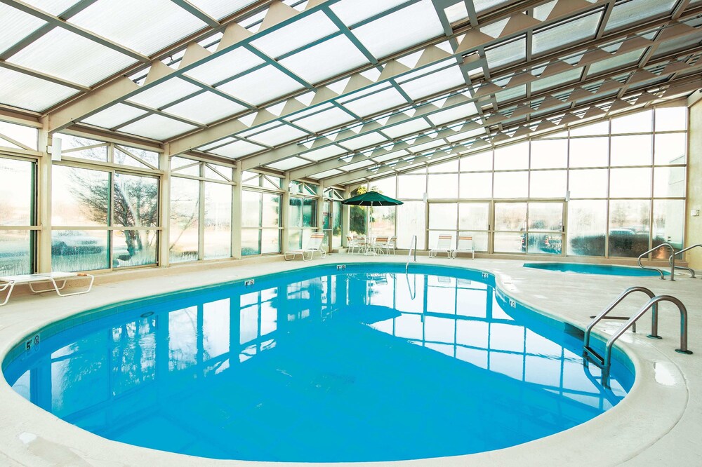 La Quinta Inn & Suites by Wyndham Chicago Tinley Park