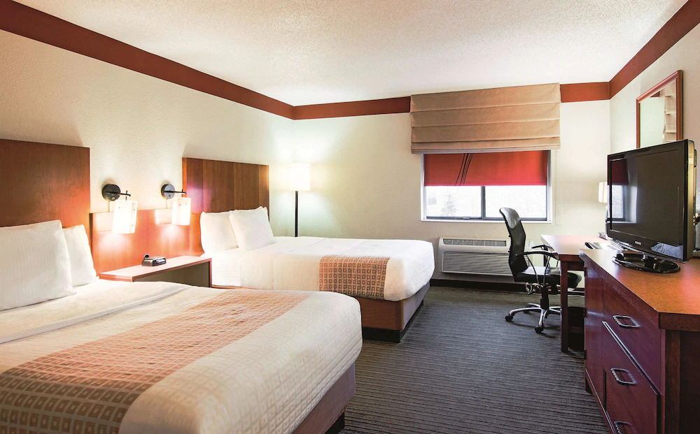 La Quinta Inn & Suites by Wyndham Chicago Tinley Park