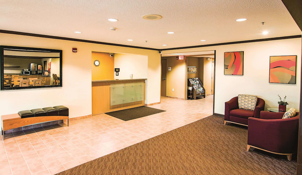La Quinta Inn & Suites by Wyndham Chicago Tinley Park
