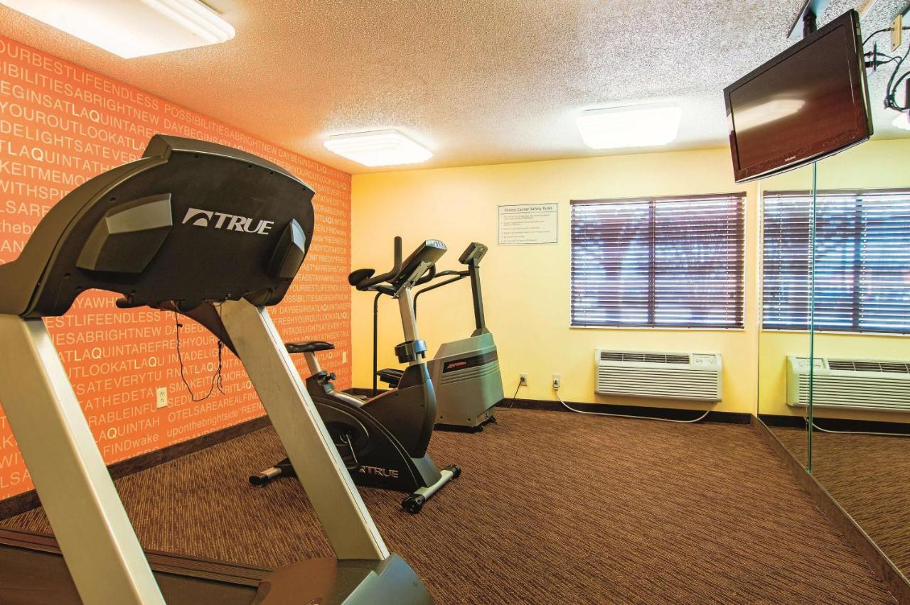 La Quinta Inn & Suites by Wyndham Chicago Tinley Park