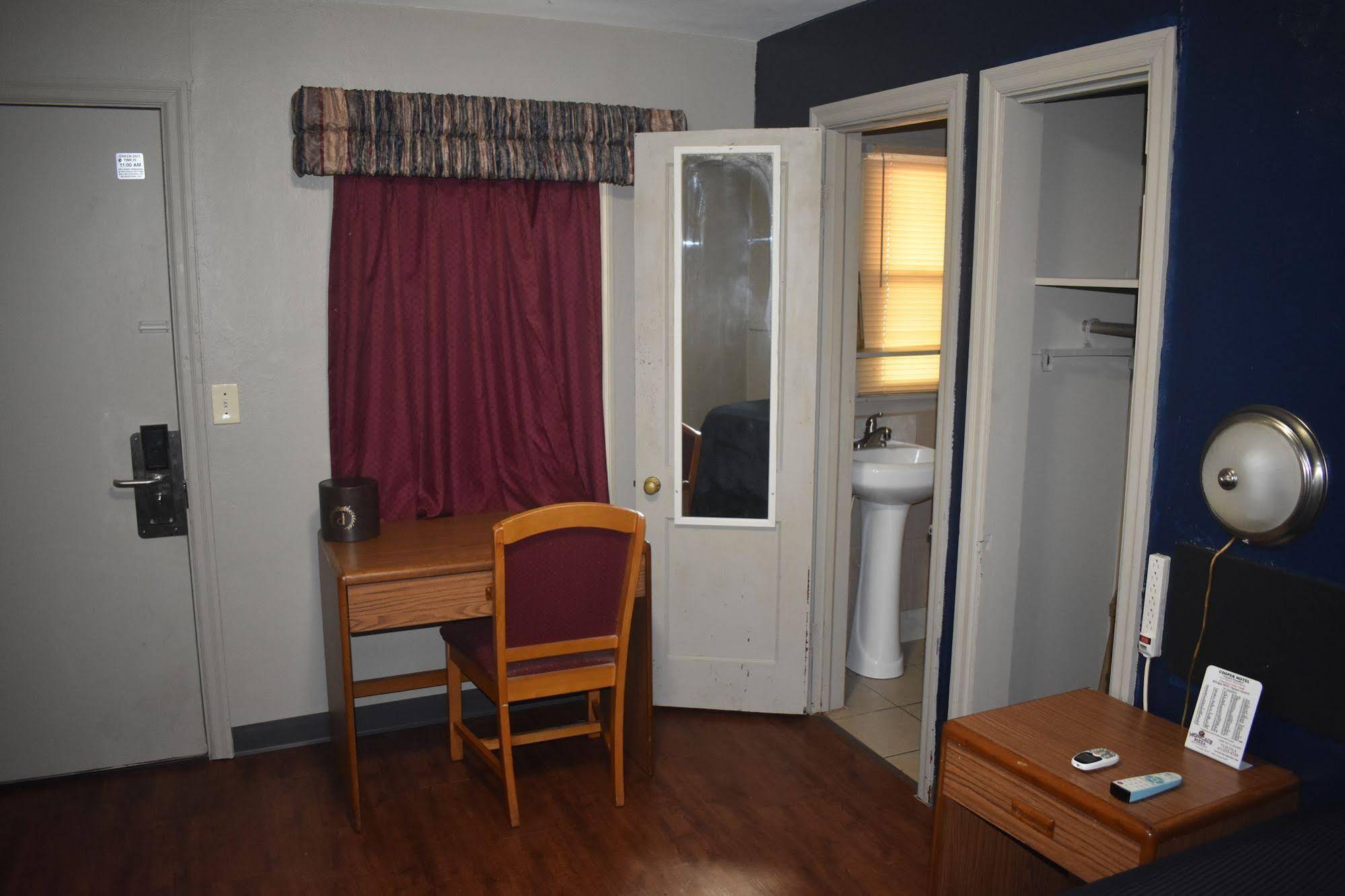 Cooper Motel