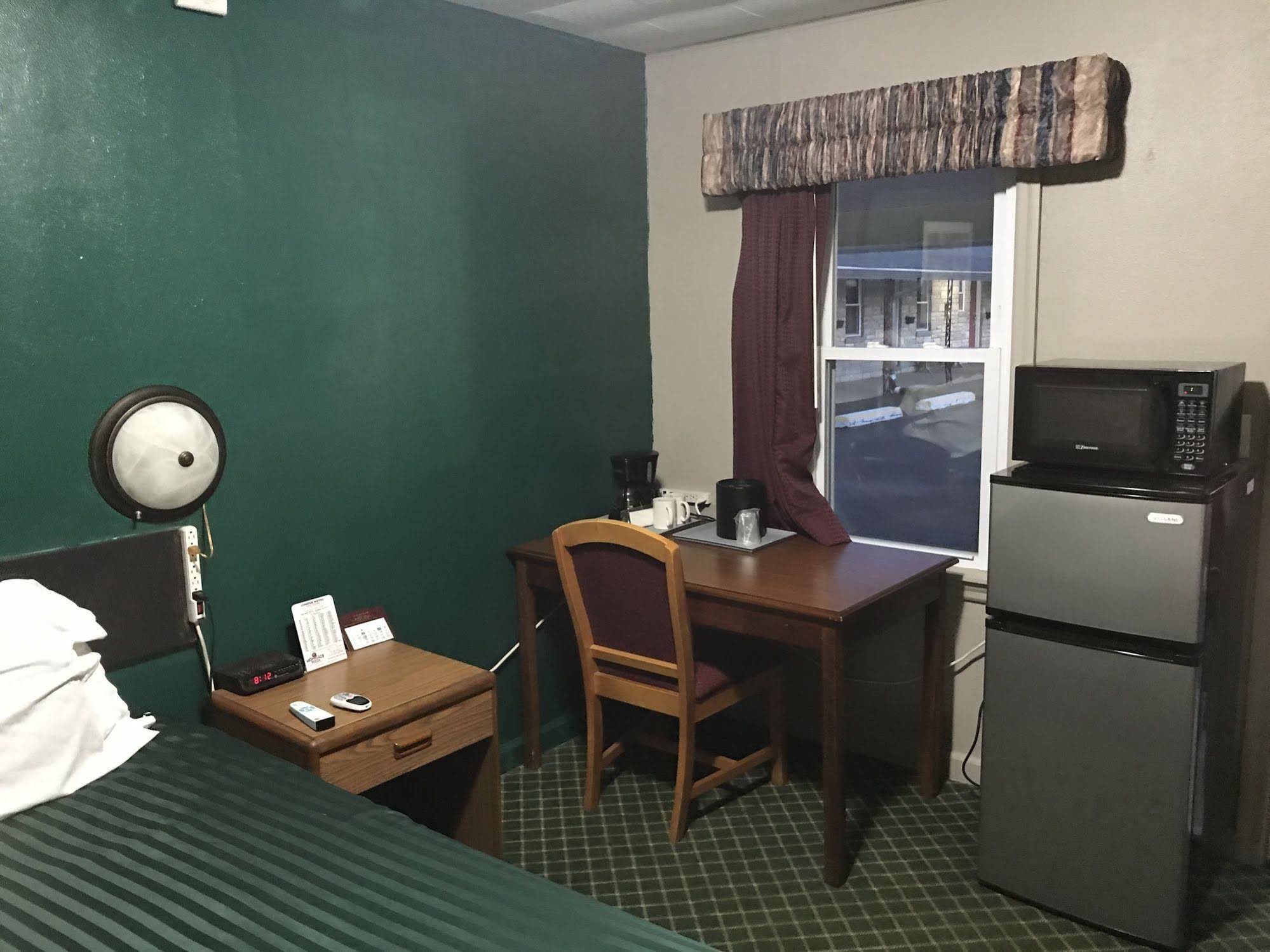 Cooper Motel