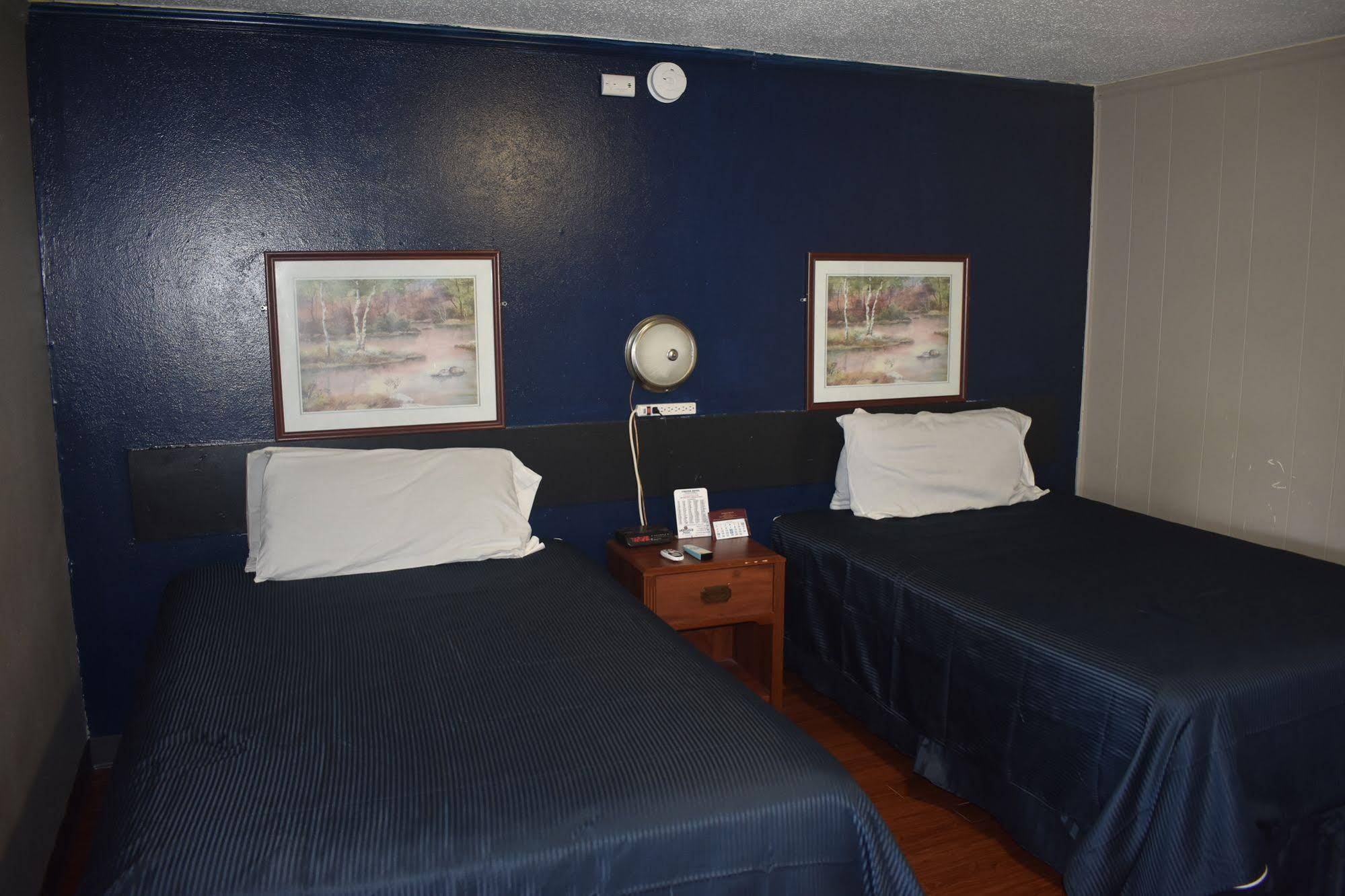 Cooper Motel