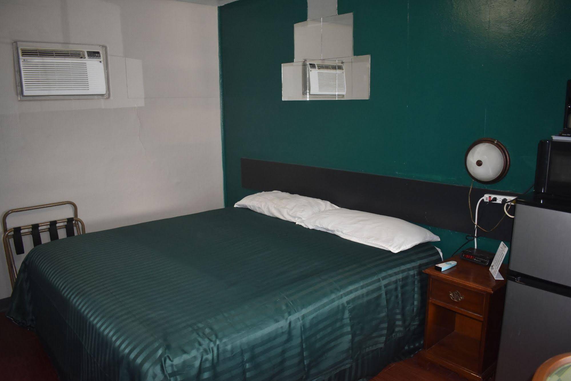 Cooper Motel