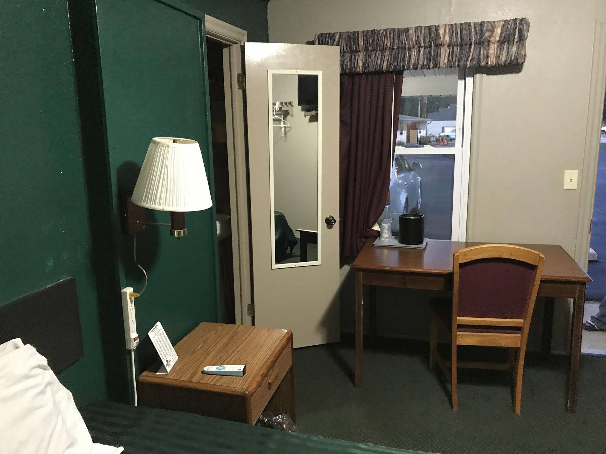 Cooper Motel