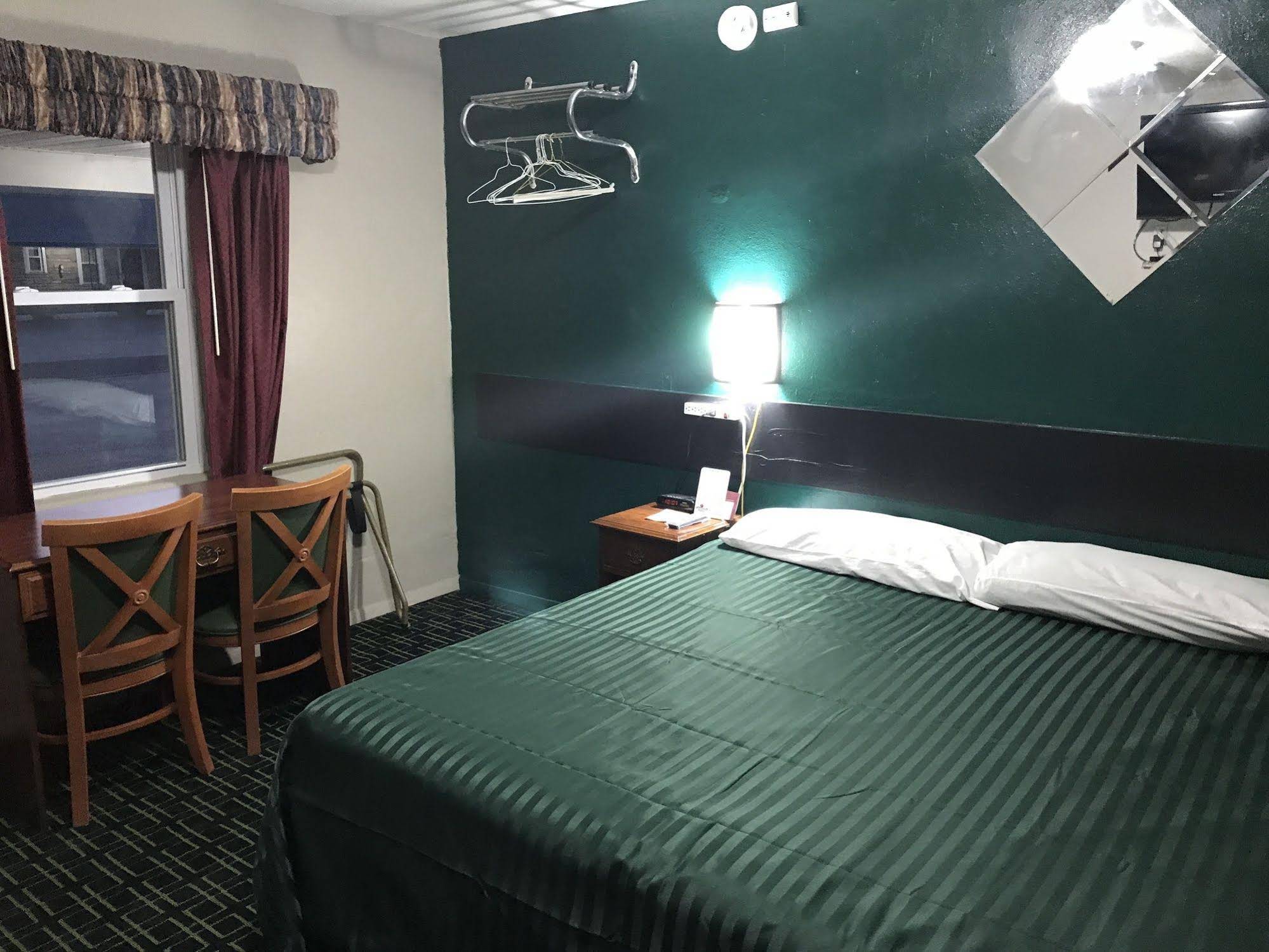 Cooper Motel