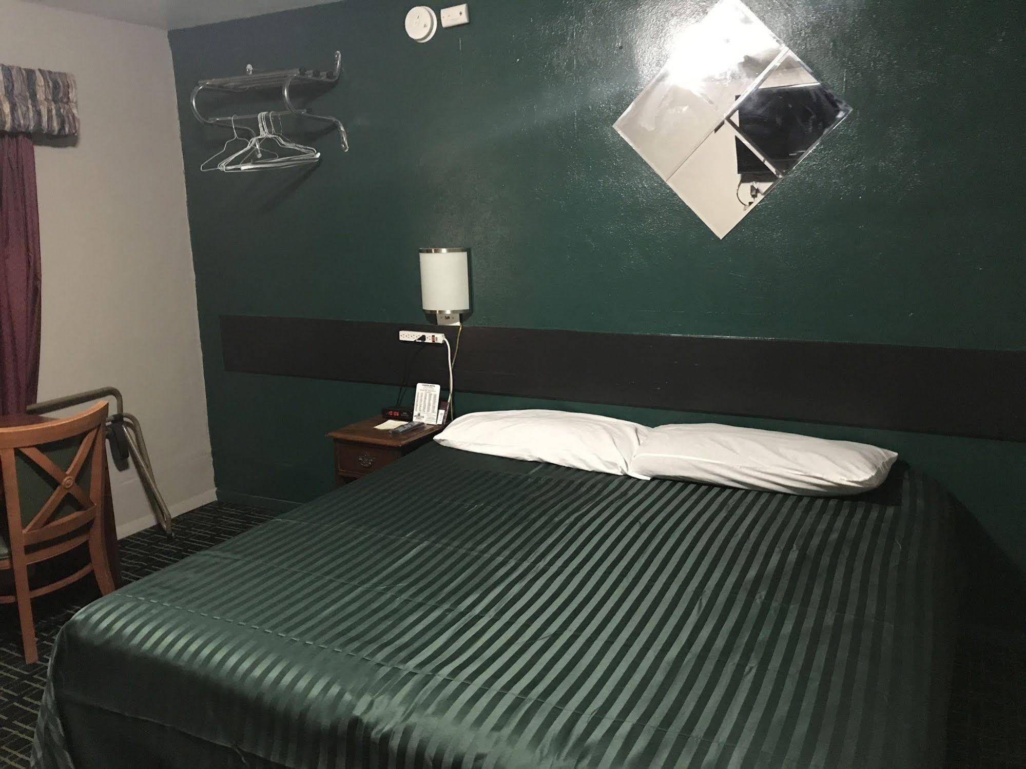 Cooper Motel