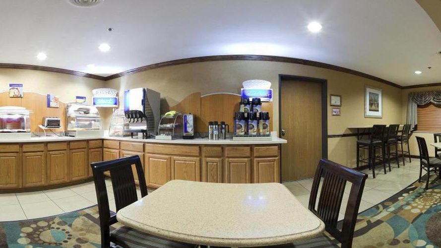 Holiday Inn Express Tuscola