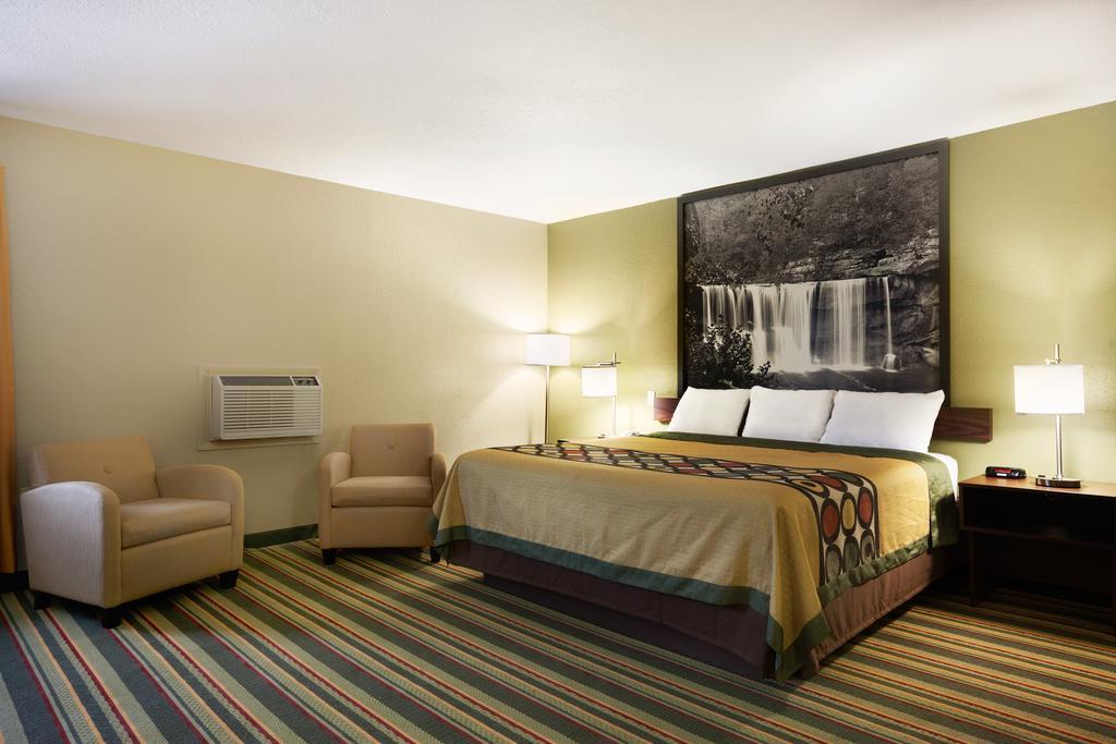 Super 8 by Wyndham Tuscola