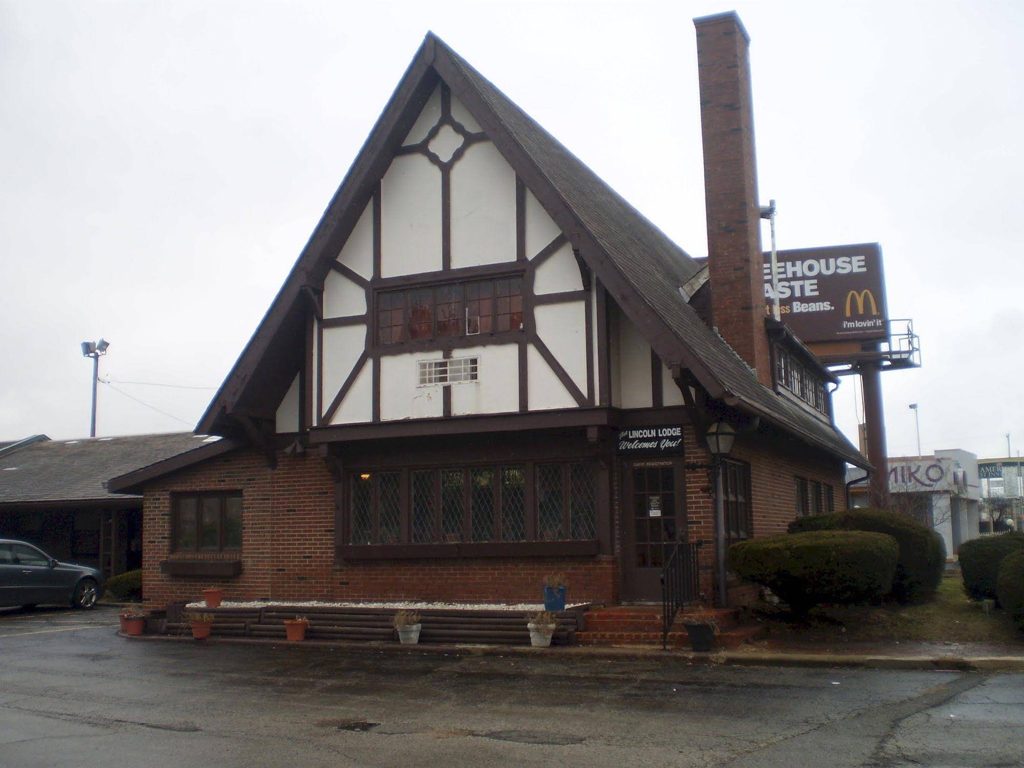 Lincoln Lodge