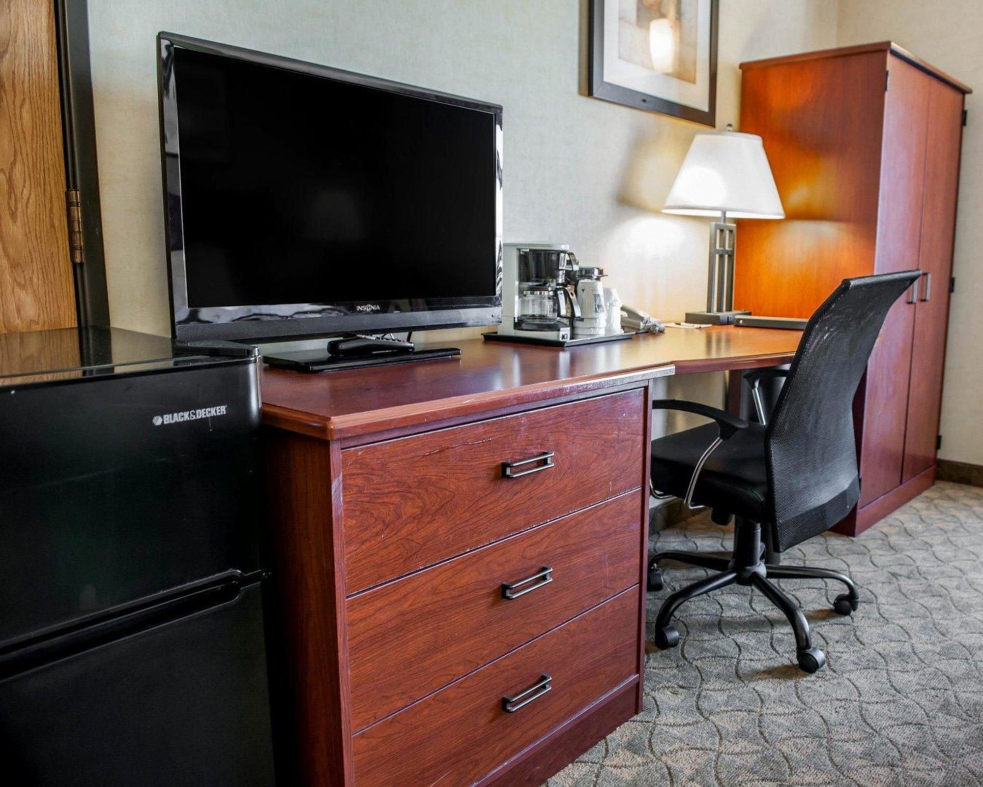 Howard Johnson by Wyndham Urbana