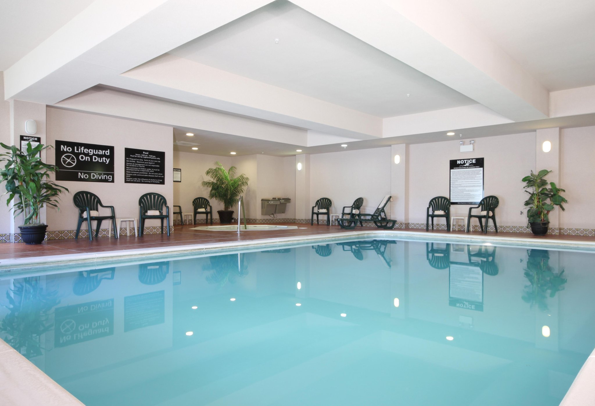 Holiday Inn Express Hotel & Suites Urbana - Champaign (U of I Area)